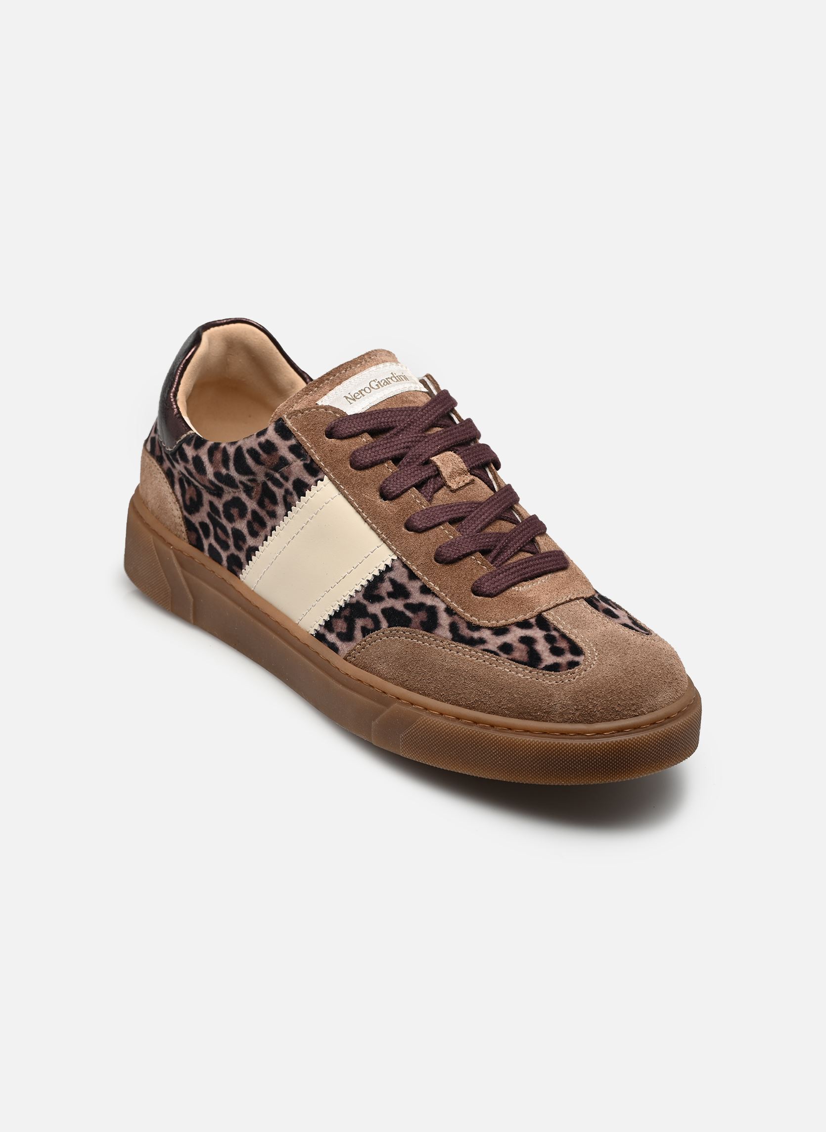 Baskets I617426D femme marron NeroGiardini Baskets I617426D femme marron VELOUR MOU T.PLUVIA DIS.1348 B