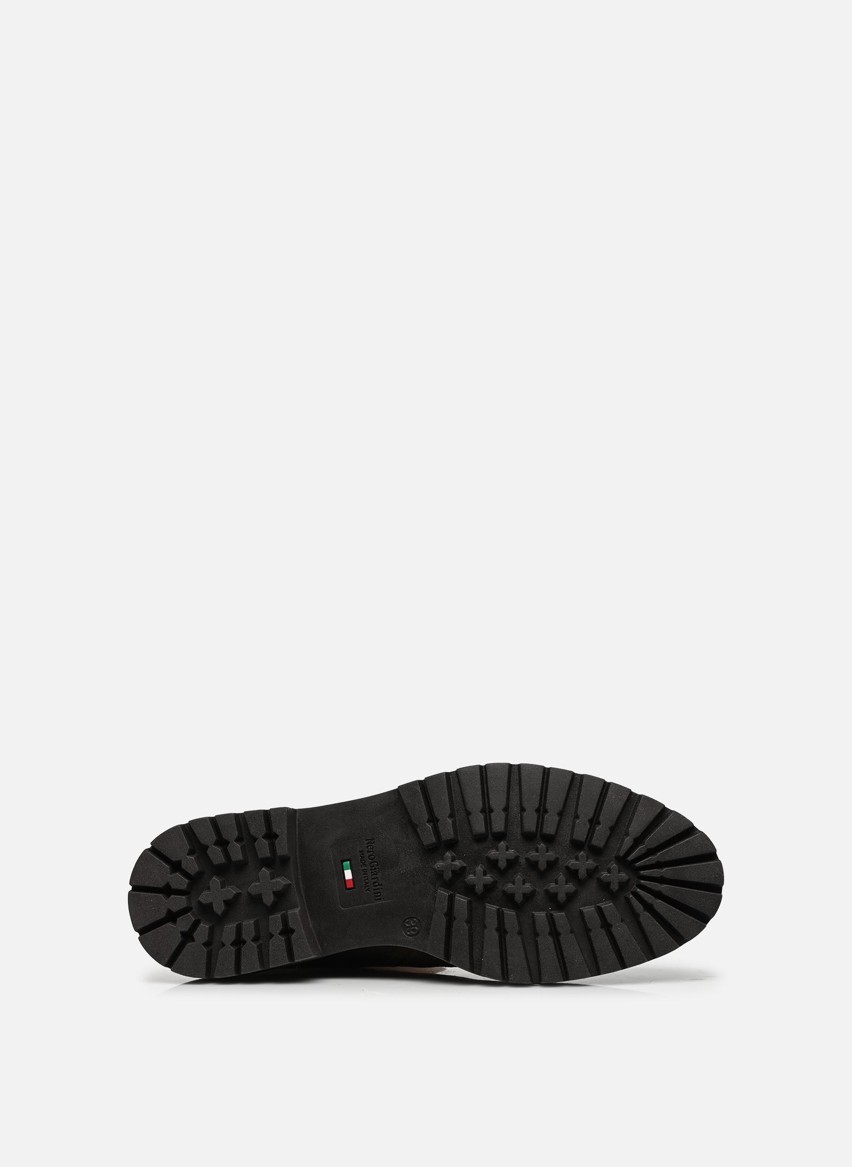 Laarzen I618028D dames bruin NeroGiardini Laarzen I618028D dames bruin VELOUR SPAGO T.ALCANTARA SPAGO