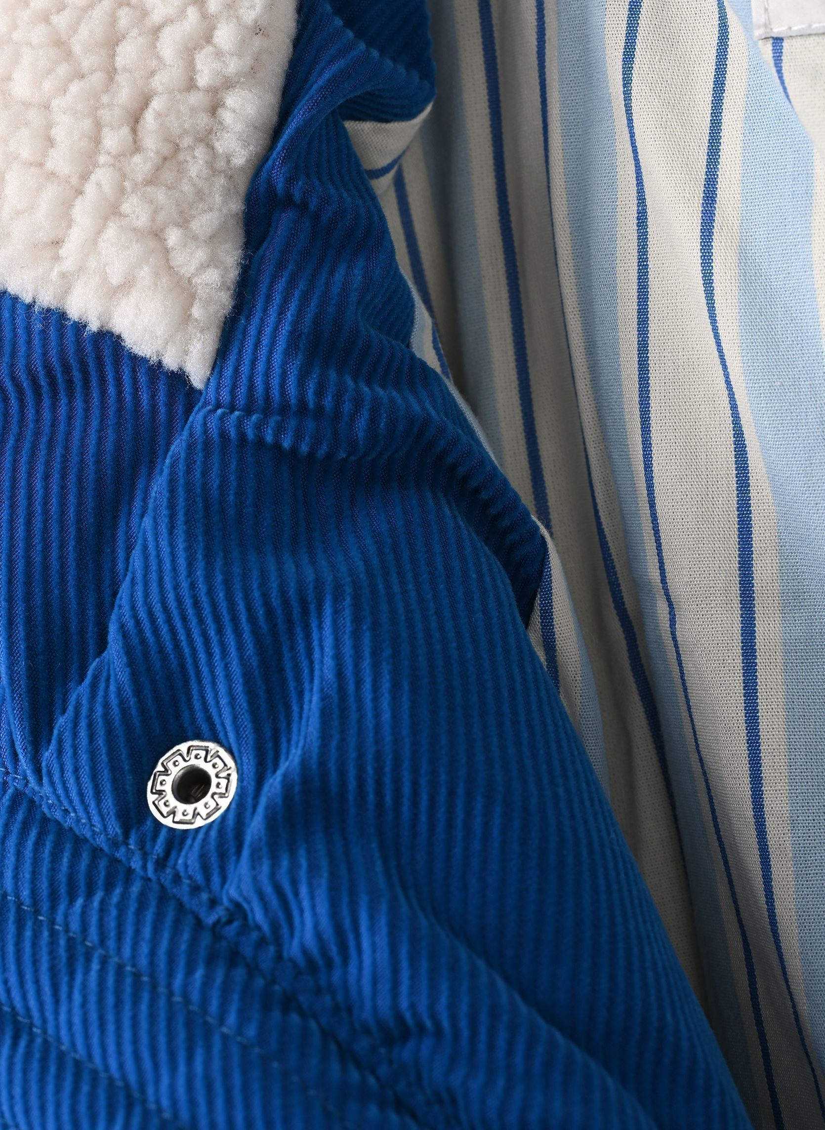 Doudounes L00115 garçon bleu Kids around Doudounes L00115 garçon bleu LIGHT CRYSTAL BLUE