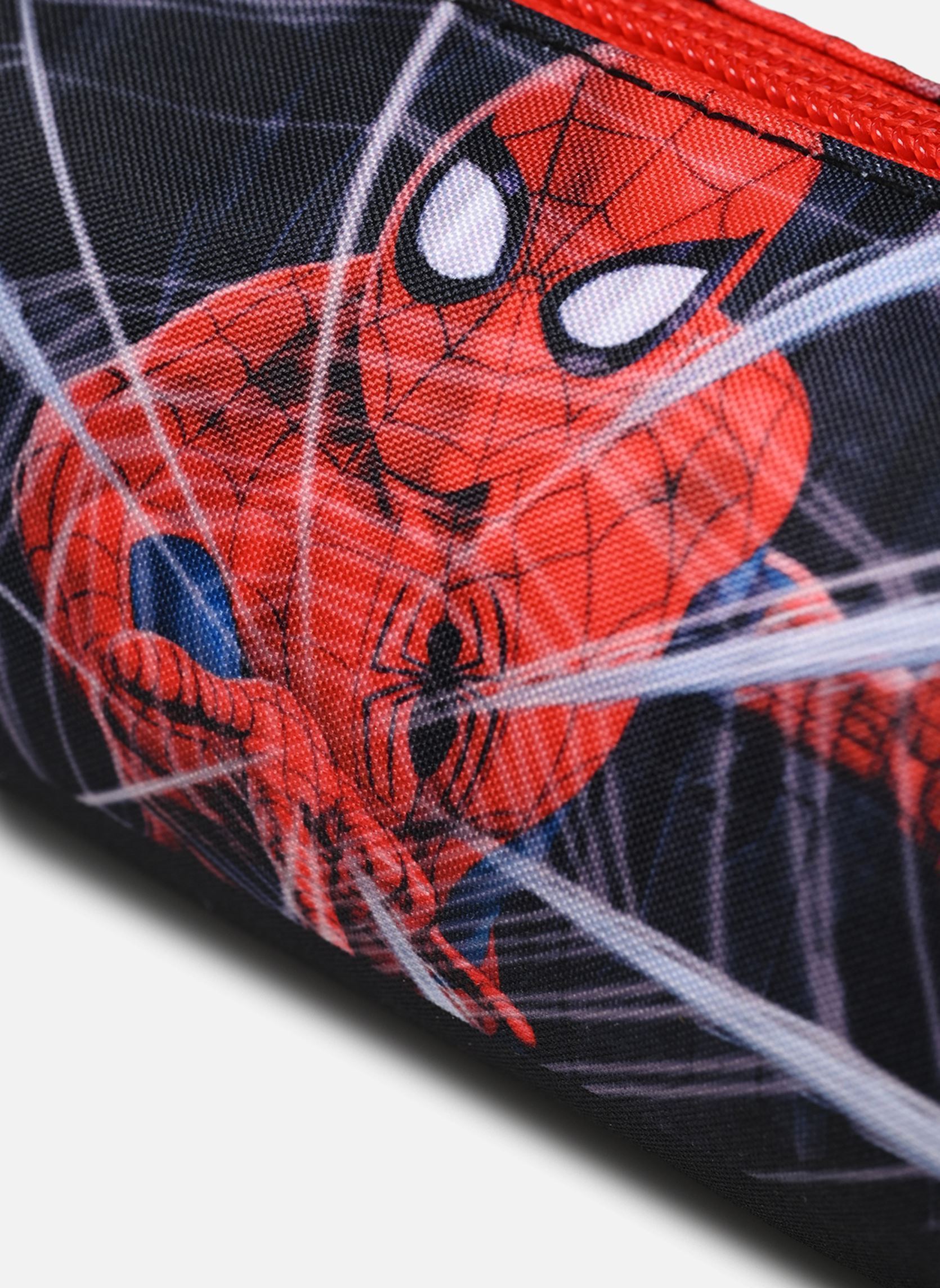Trousses scolaire Trousse ronde garçon noir Bagtrotter Trousses scolaire Trousse ronde garçon noir SPIDER-MAN