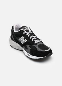 Baskets U880R blanc