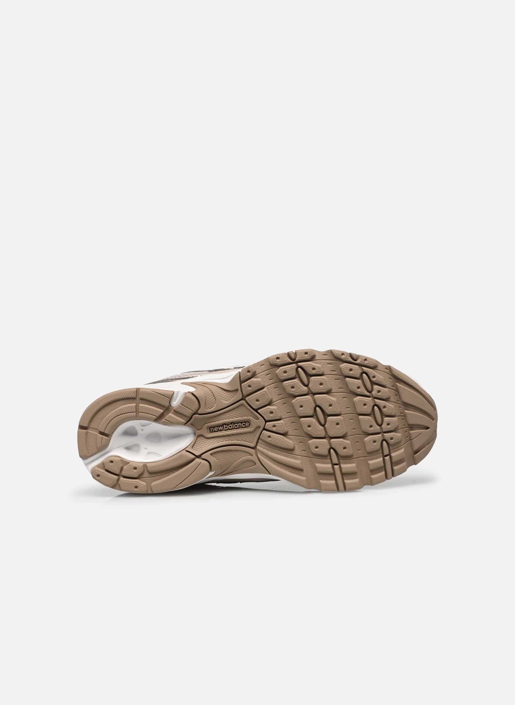 Sneaker P7404 beige New Balance Sneaker P7404 beige TIMBERWOLF