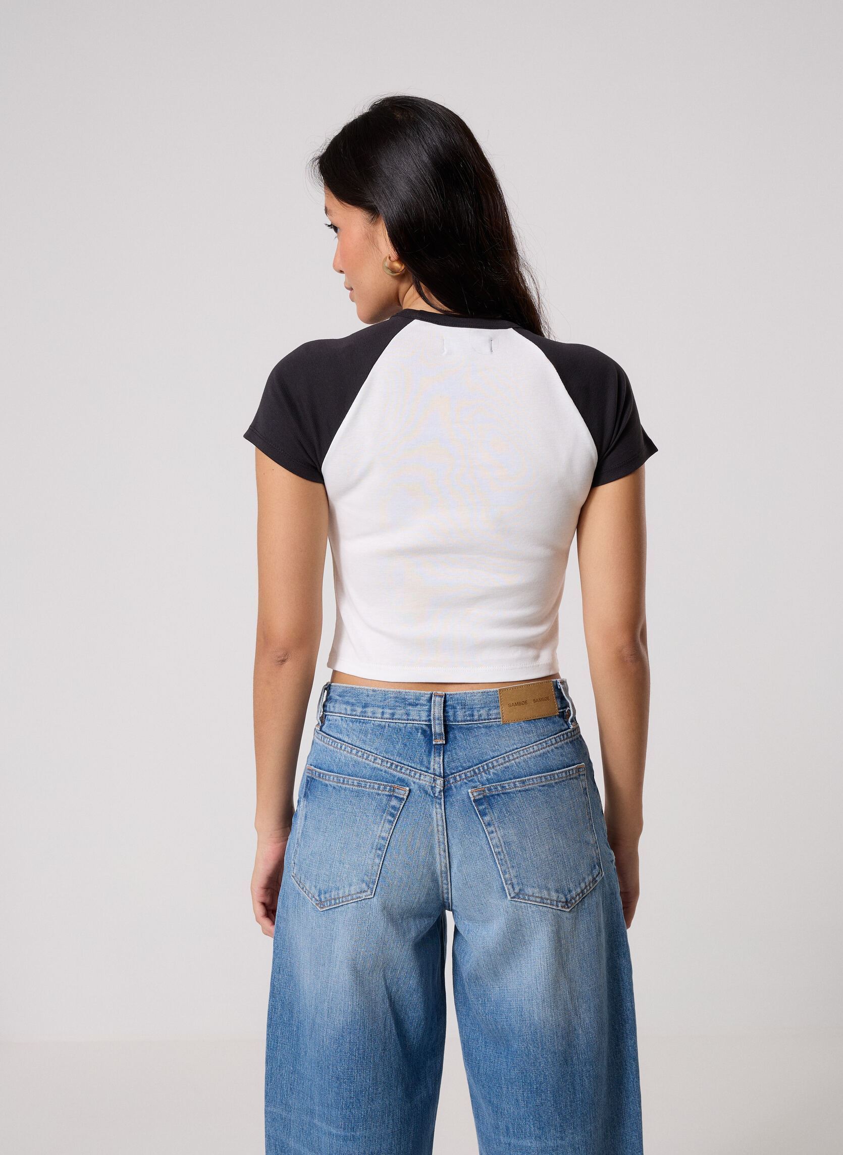 Tee-shirts Clare Baby Tee femme blanc Vans Tee-shirts Clare Baby Tee femme blanc TRUE WHITE/BLACK