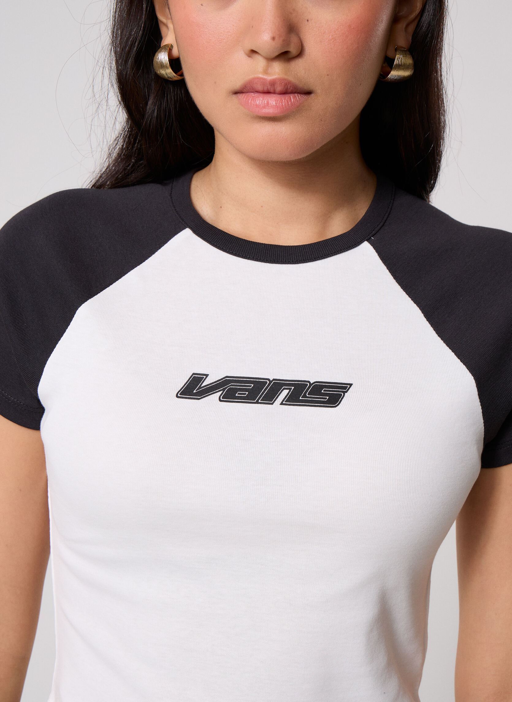 Tee-shirts Clare Baby Tee femme blanc Vans Tee-shirts Clare Baby Tee femme blanc TRUE WHITE/BLACK