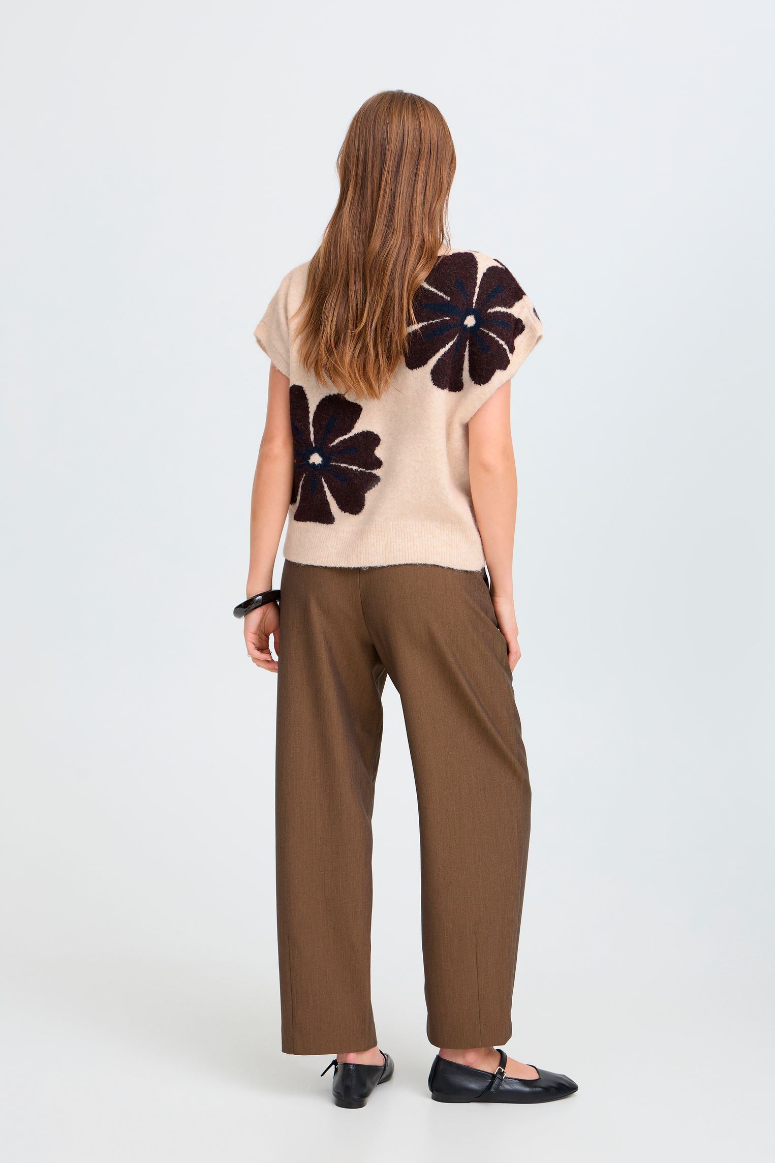 Pulls Byomea Vneck Slipover femme beige B-Young Pulls Byomea Vneck Slipover femme beige FIG MEL FLOWER