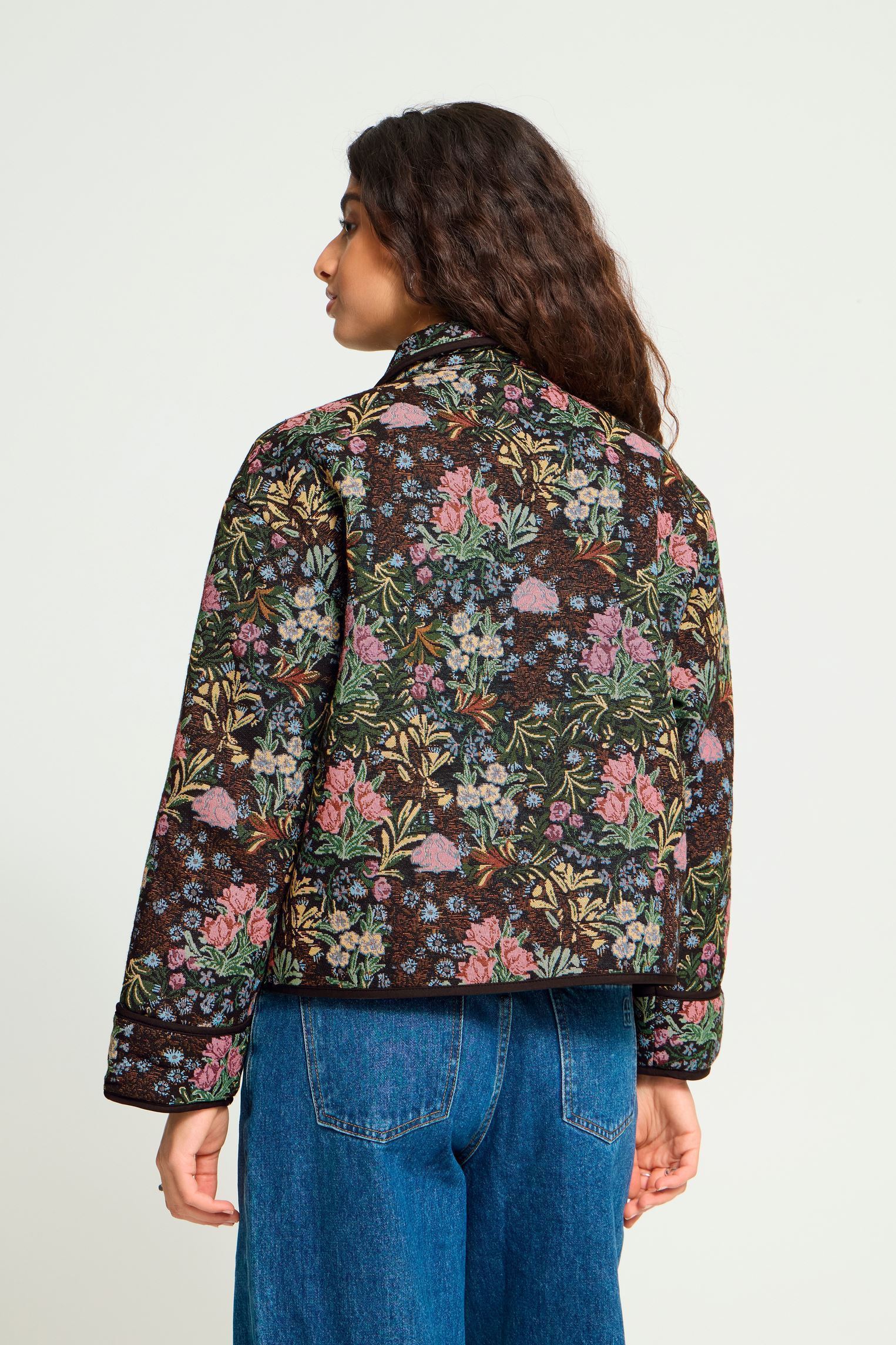 Jacken und Mäntel Ihhulina Ja damen schwarz Ichi Jacken und Mäntel Ihhulina Ja damen schwarz JAQUARD FLOWER