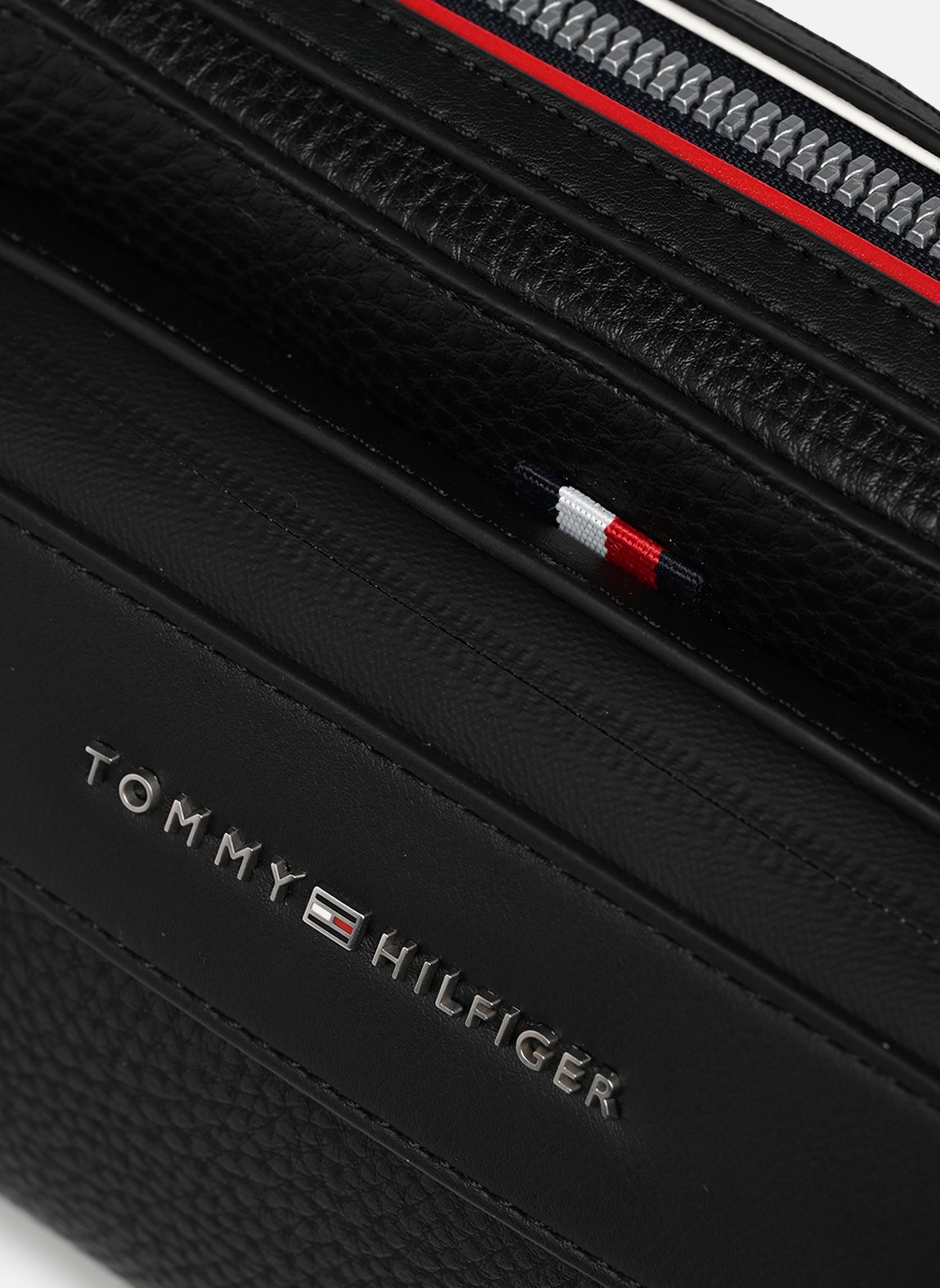 Schoudertassen TH CENTRAL EW REPORT, BDS, OS heren zwart Tommy Hilfiger Schoudertassen TH CENTRAL EW REPORT, BDS, OS heren zwart BLACK