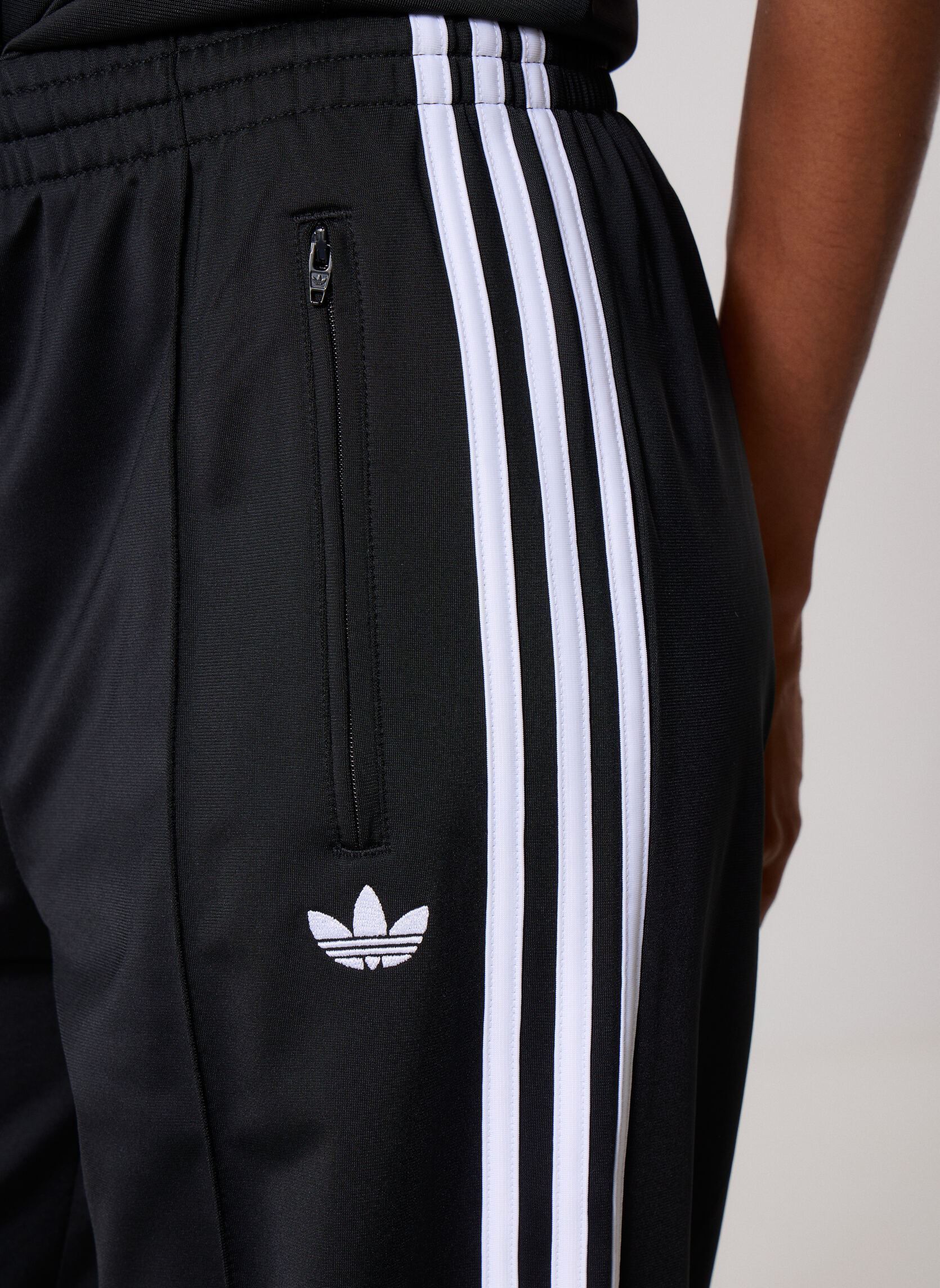 Bas de jogging FB LOOSE TP femme noir adidas originals Bas de jogging FB LOOSE TP femme noir BLACK/WHITE