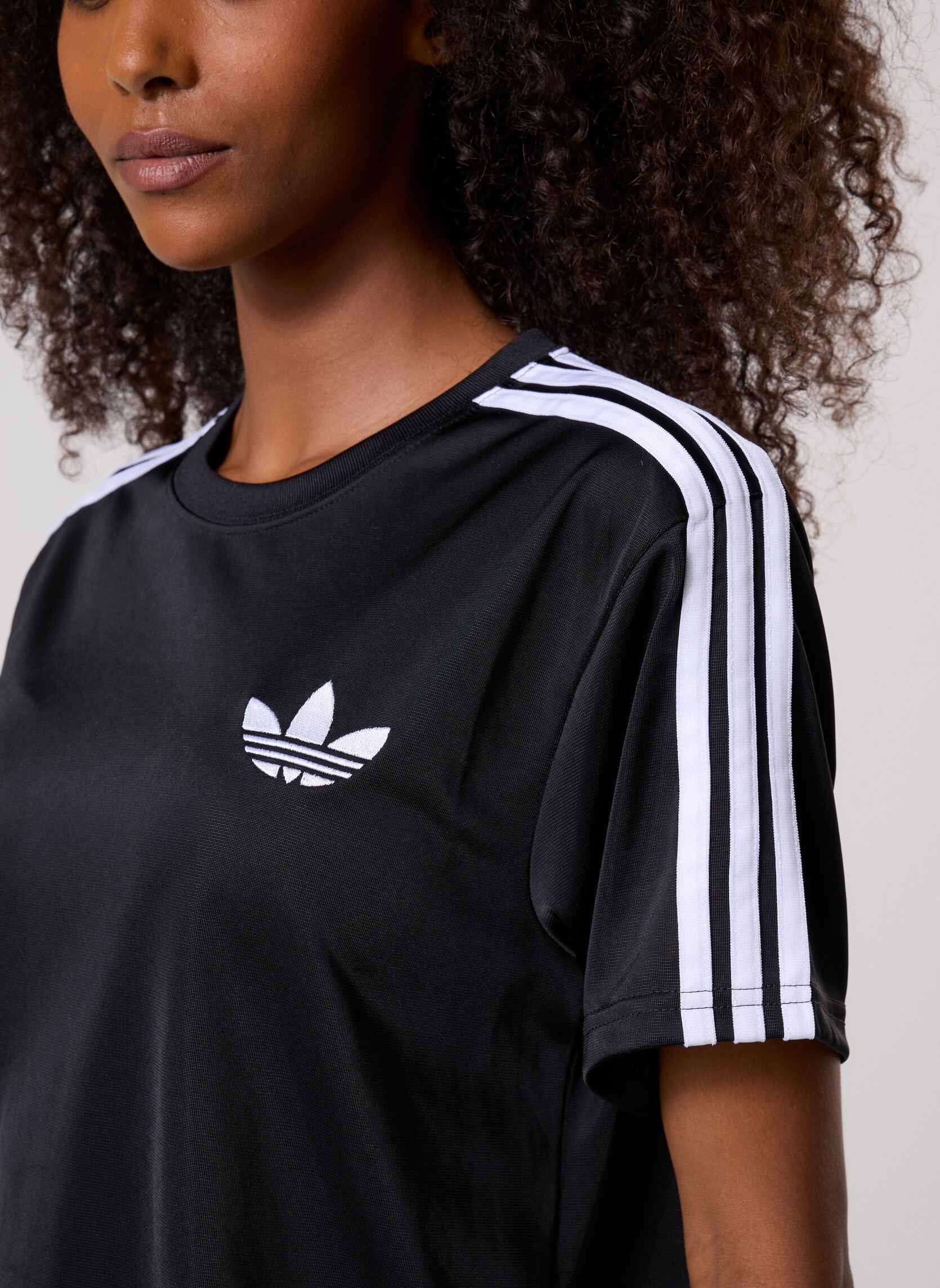 Tee-shirts FB TEE femme noir adidas originals Tee-shirts FB TEE femme noir BLACK/WHITE
