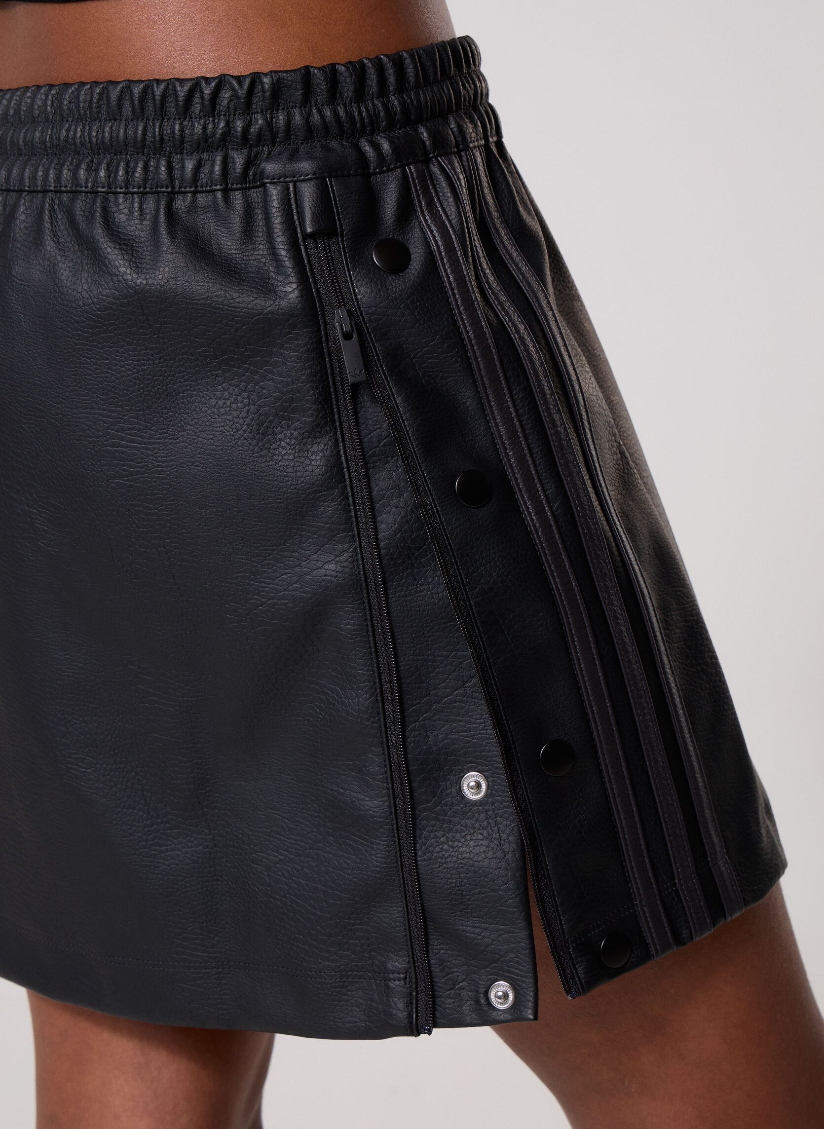 Jupes courtes PTR ADIBRK SKRT femme noir adidas originals Jupes courtes PTR ADIBRK SKRT femme noir BLACK/UTIBLK