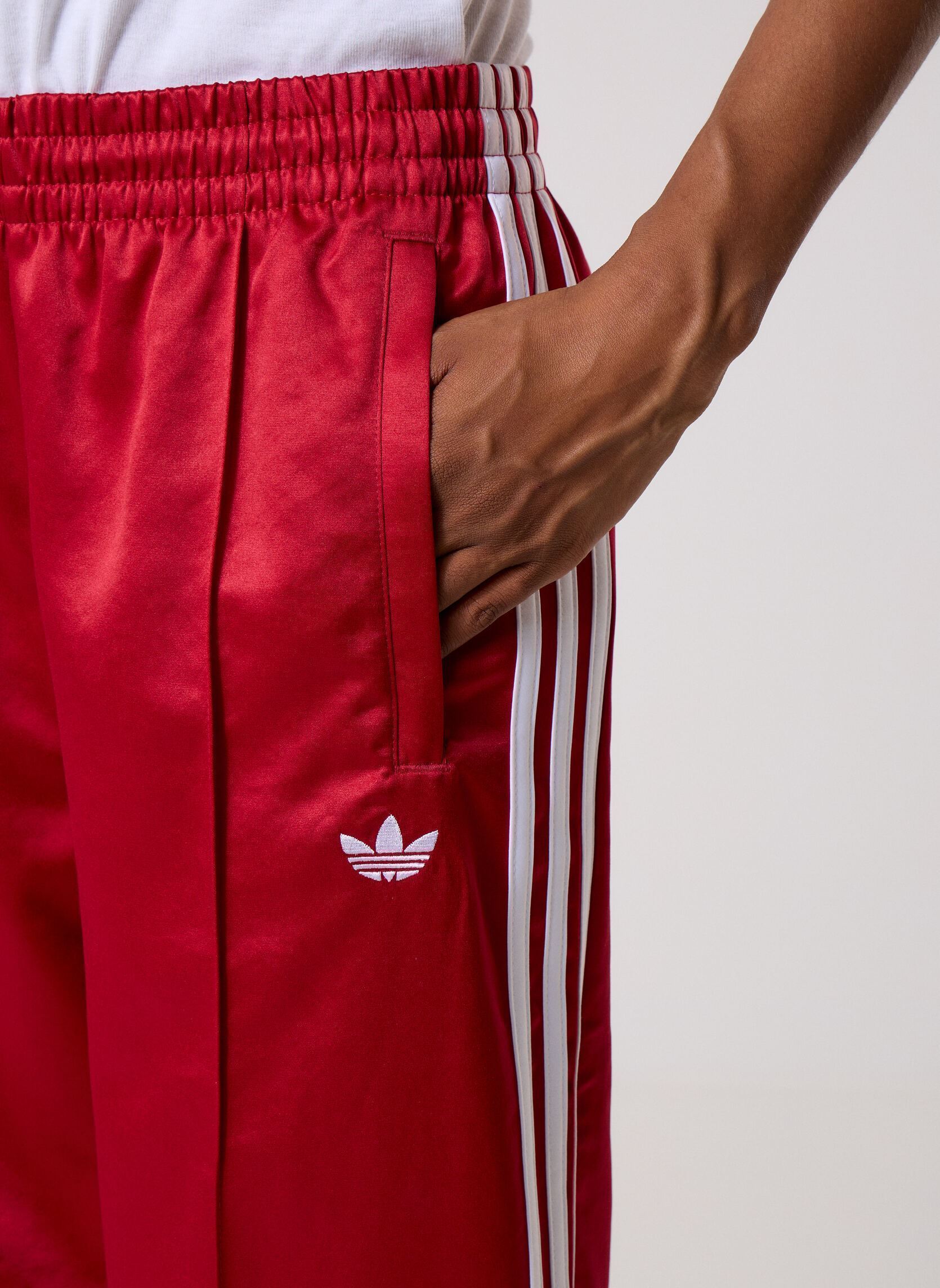 Bas de jogging SST LOOSE TP femme rouge adidas originals Bas de jogging SST LOOSE TP femme rouge TMVIRE/WHITE