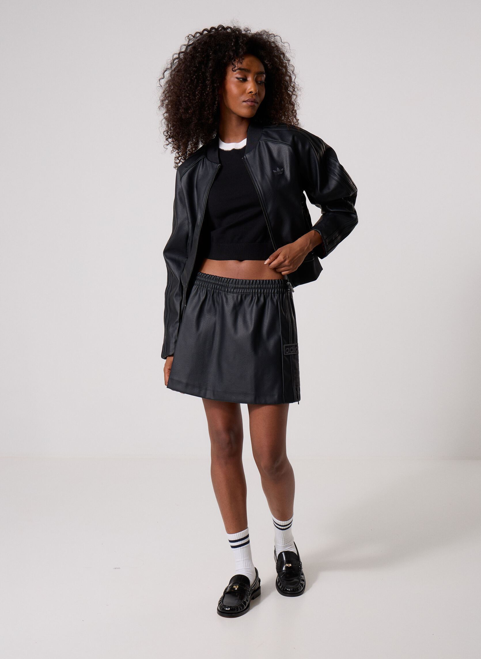 Bomberjacks SST TT dames zwart adidas originals Bomberjacks SST TT dames zwart BLACK/MAROON
