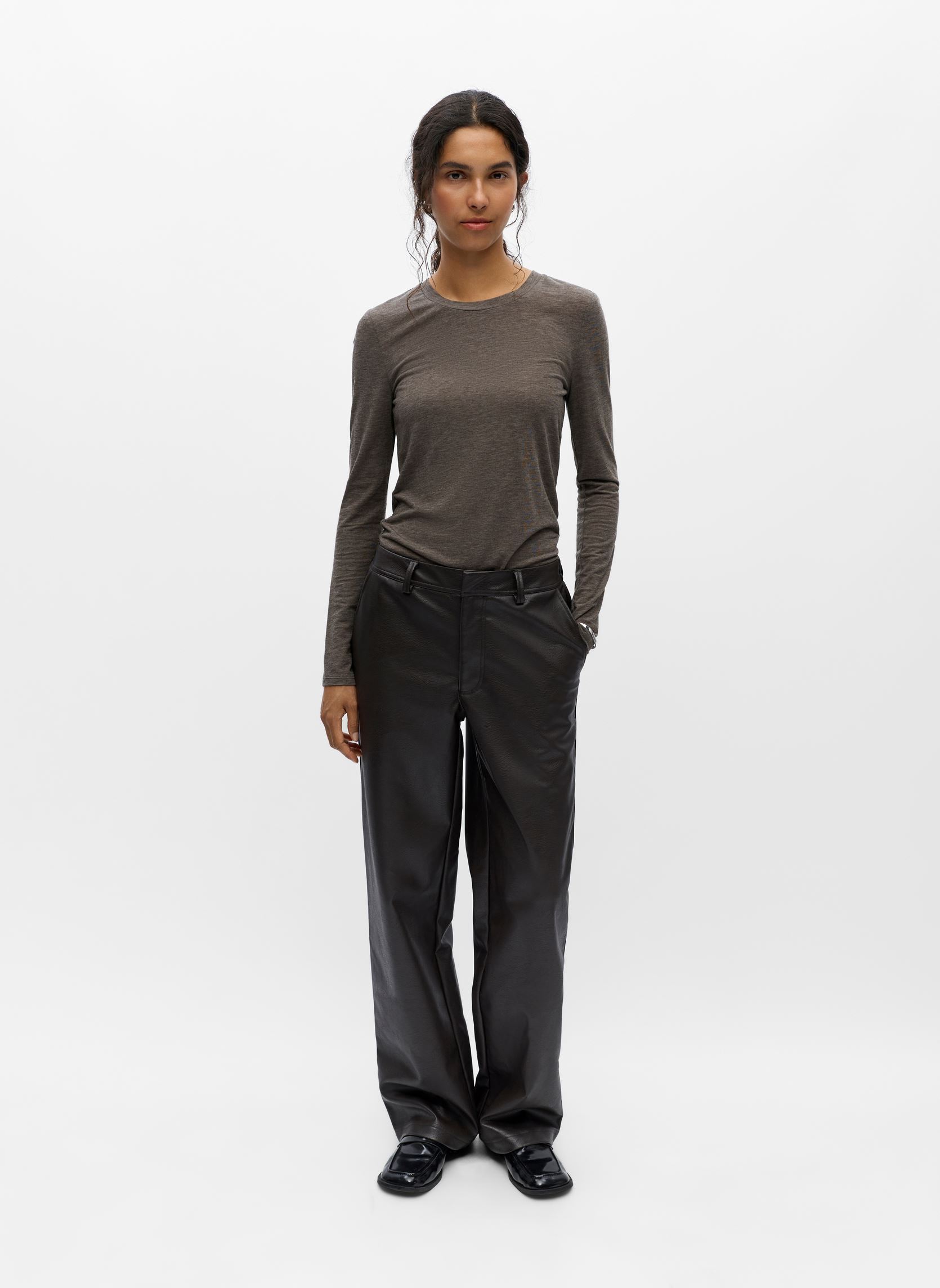 Broeken Objliva Mw Wide Pants Noos dames bruin OBJECT Broeken Objliva Mw Wide Pants Noos dames bruin SEAL BROWN