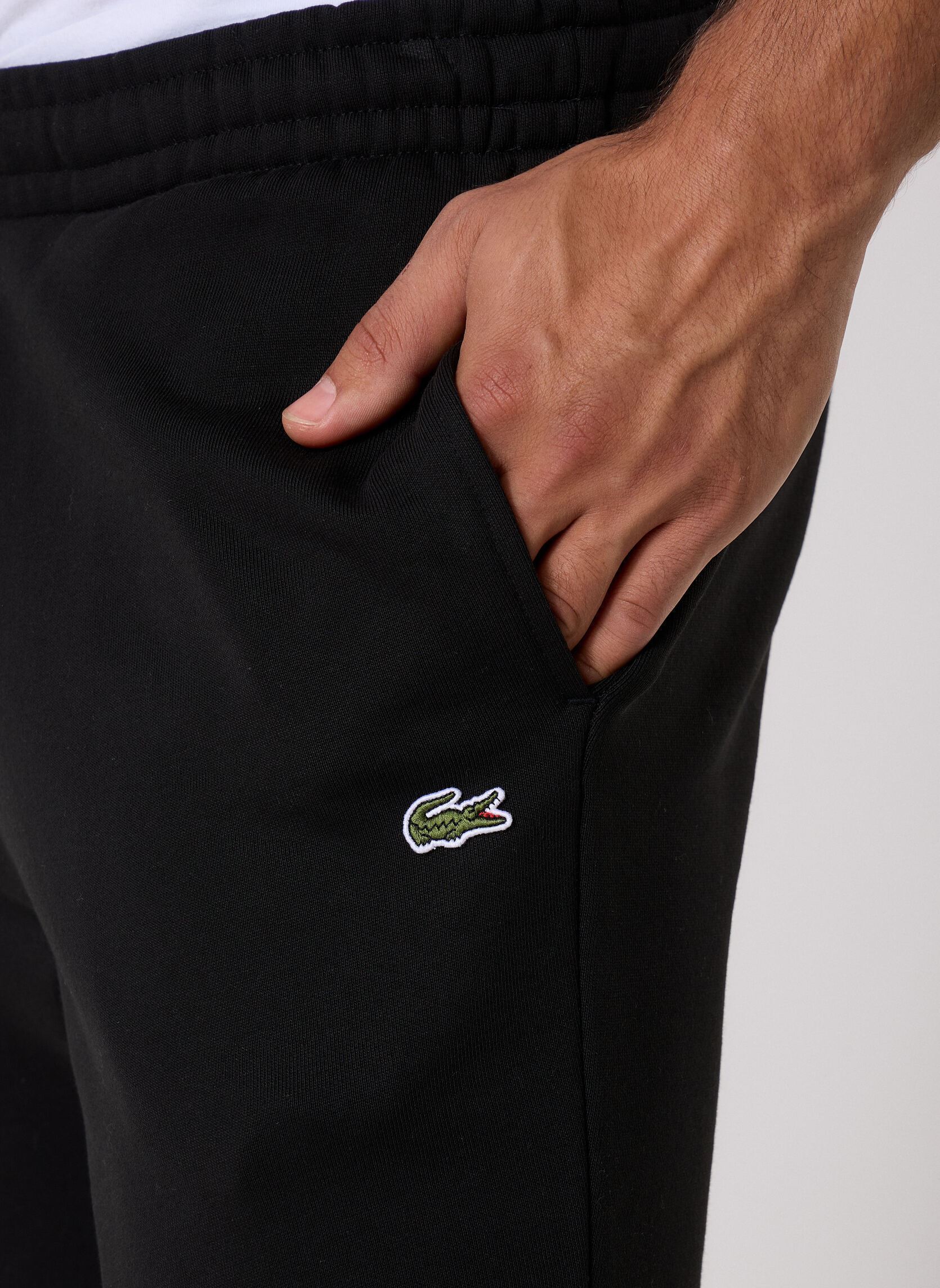 Joggingbroeken Pantalon de survêtement XH8869 heren zwart Lacoste Joggingbroeken Pantalon de survêtement XH8869 heren zwart NOIR