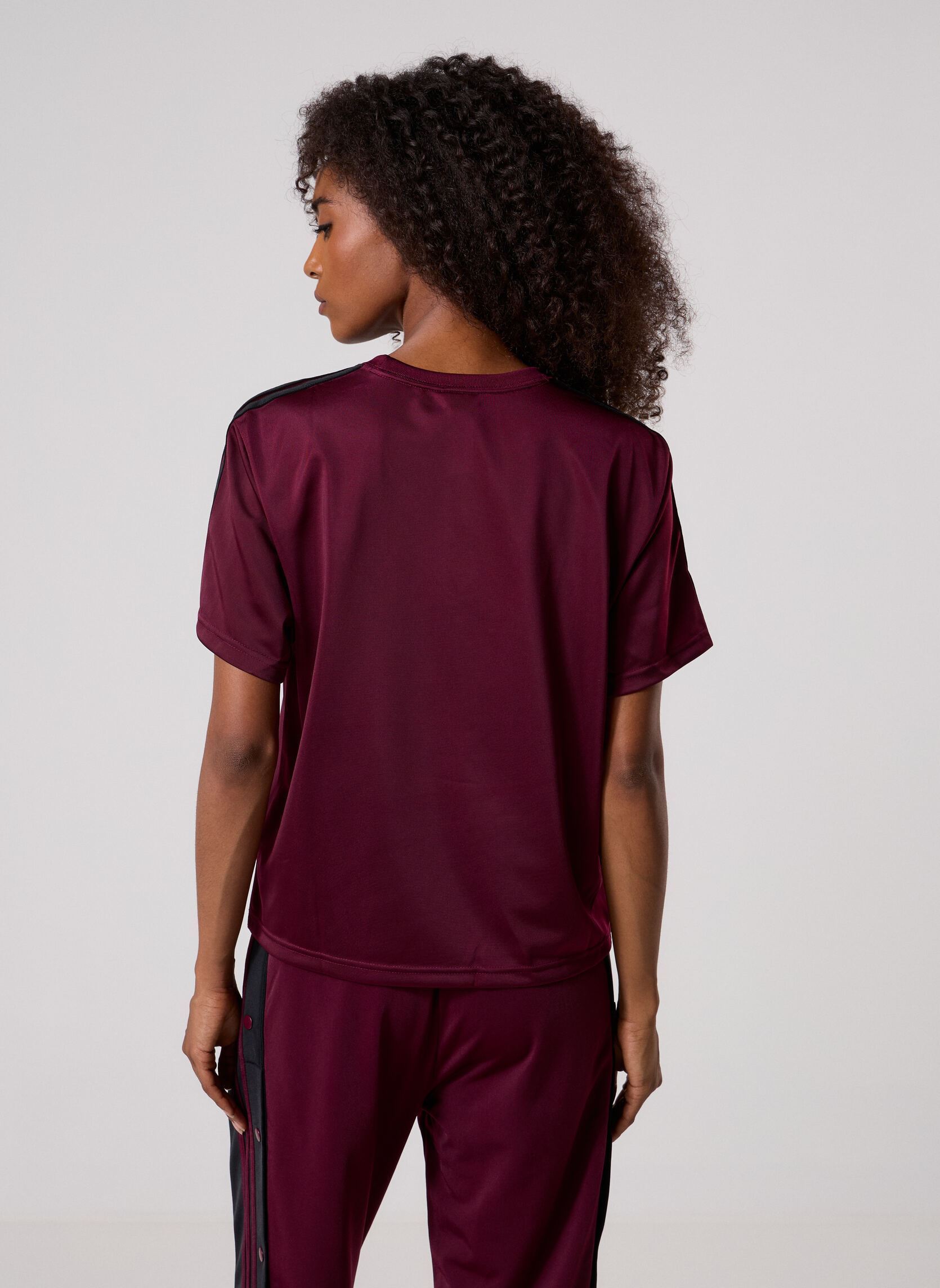 T-shirts FIREBIRD TEE dames bruin adidas originals T-shirts FIREBIRD TEE dames bruin MAROON