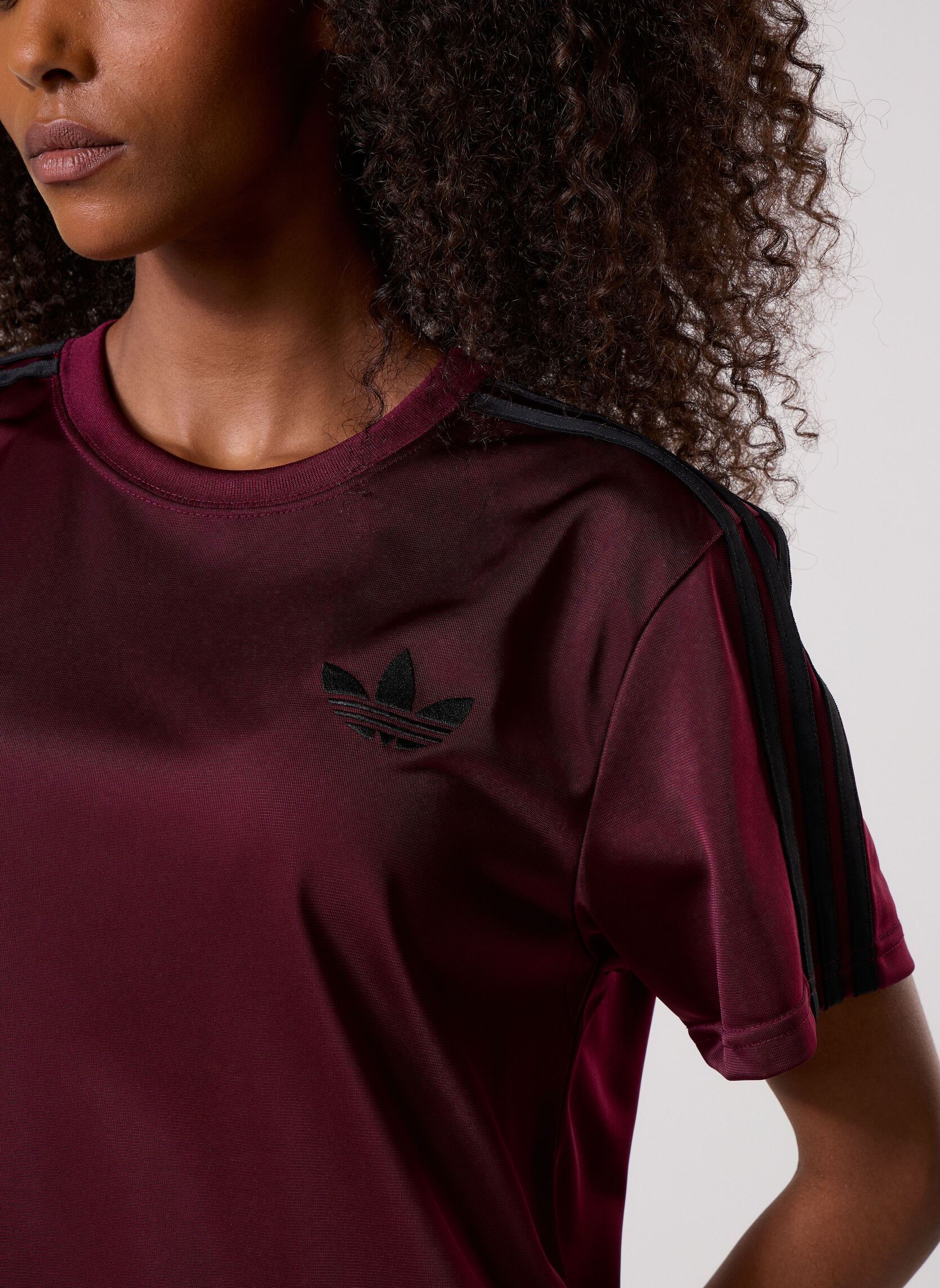 T-shirts FIREBIRD TEE dames bruin adidas originals T-shirts FIREBIRD TEE dames bruin MAROON