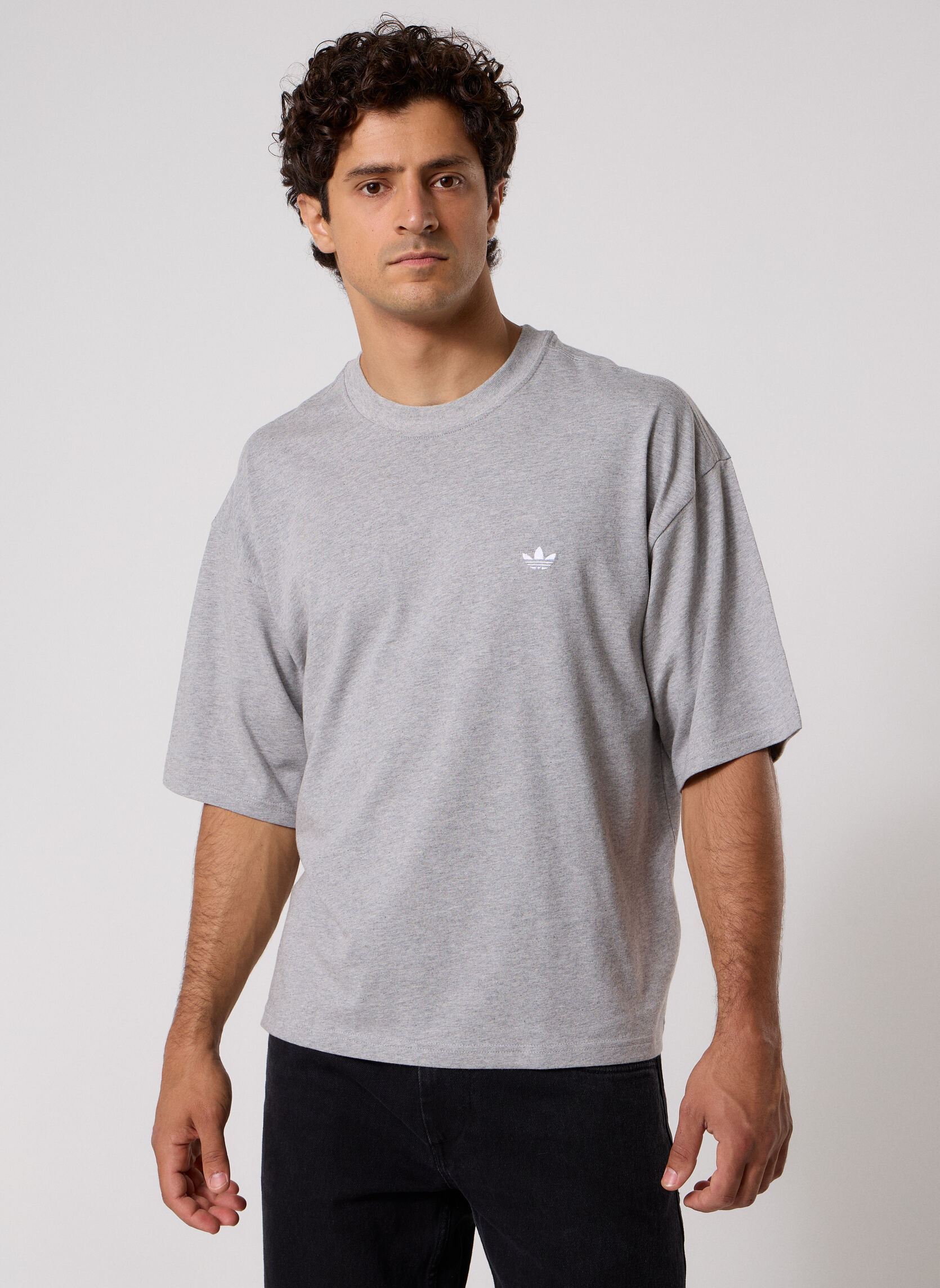 Tee-shirts ESS OS TEE homme gris adidas originals Tee-shirts ESS OS TEE homme gris medium grey heather