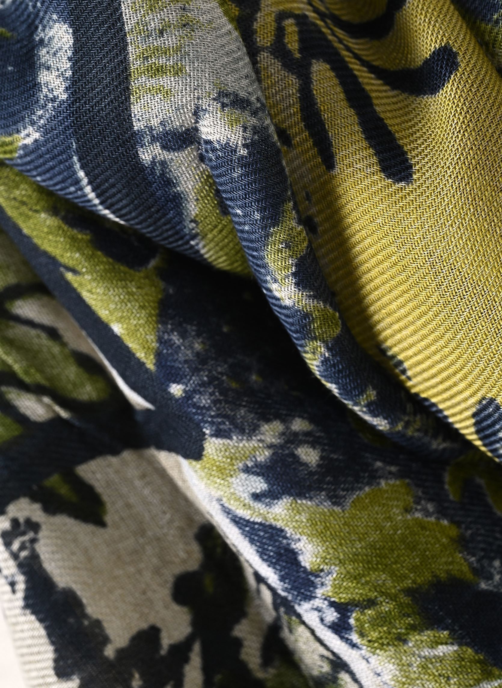 Sjaals Foulard Blossira dames meerkleurig Desigual Sjaals Foulard Blossira dames meerkleurig MILITARY GREEN