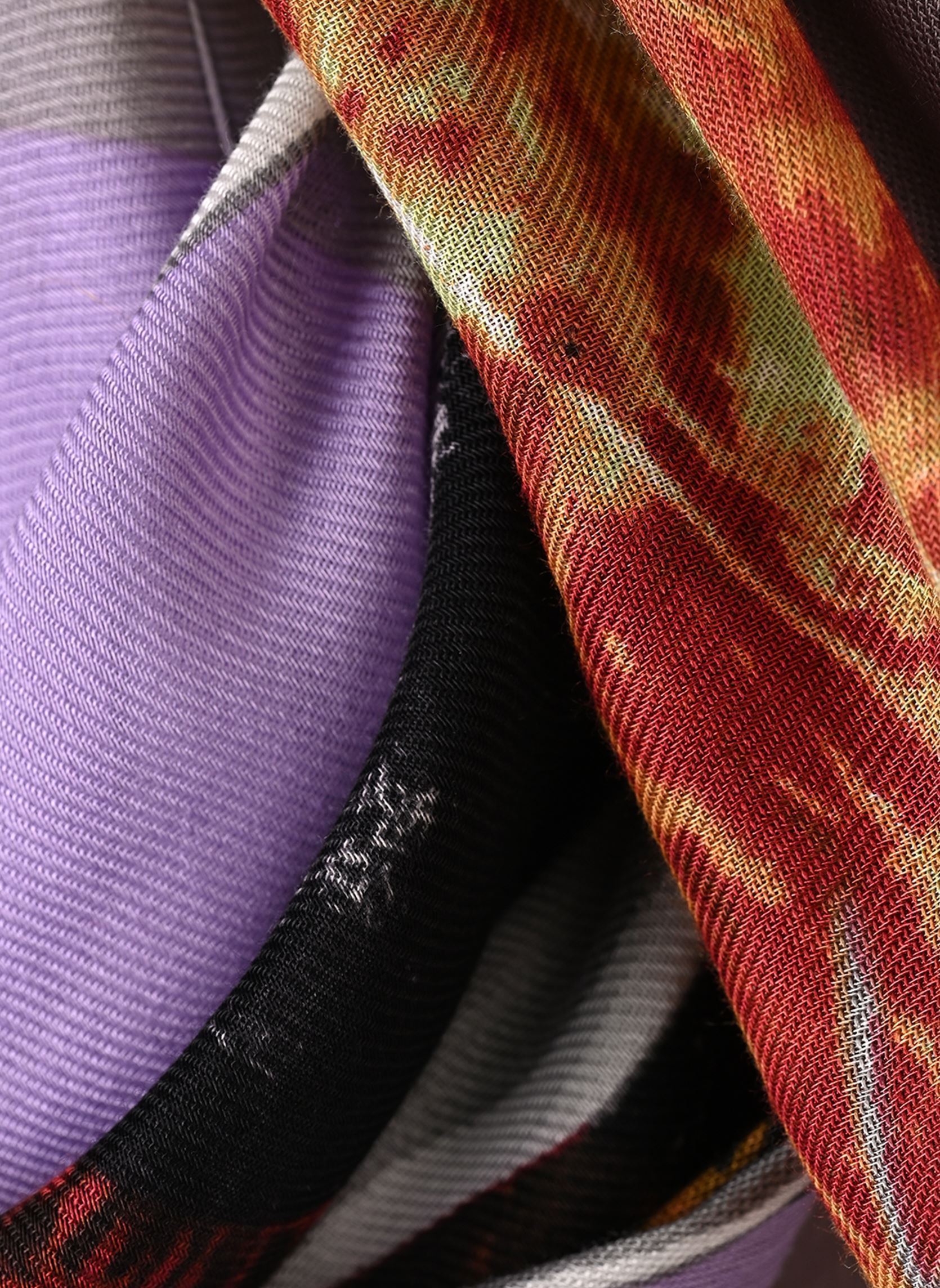 Schals Foulard Zenith damen rot Desigual Schals Foulard Zenith damen rot TUTTI FRUTI