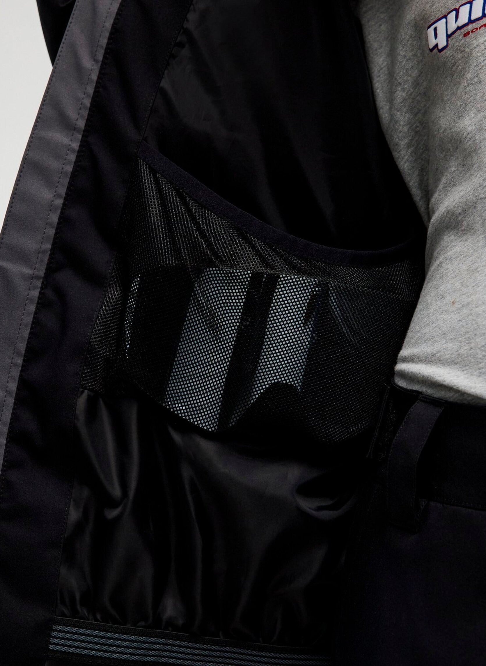 Gewatteerde jassen Highland Yth jongens zwart Quiksilver Gewatteerde jassen Highland Yth jongens zwart TRUE BLACK
