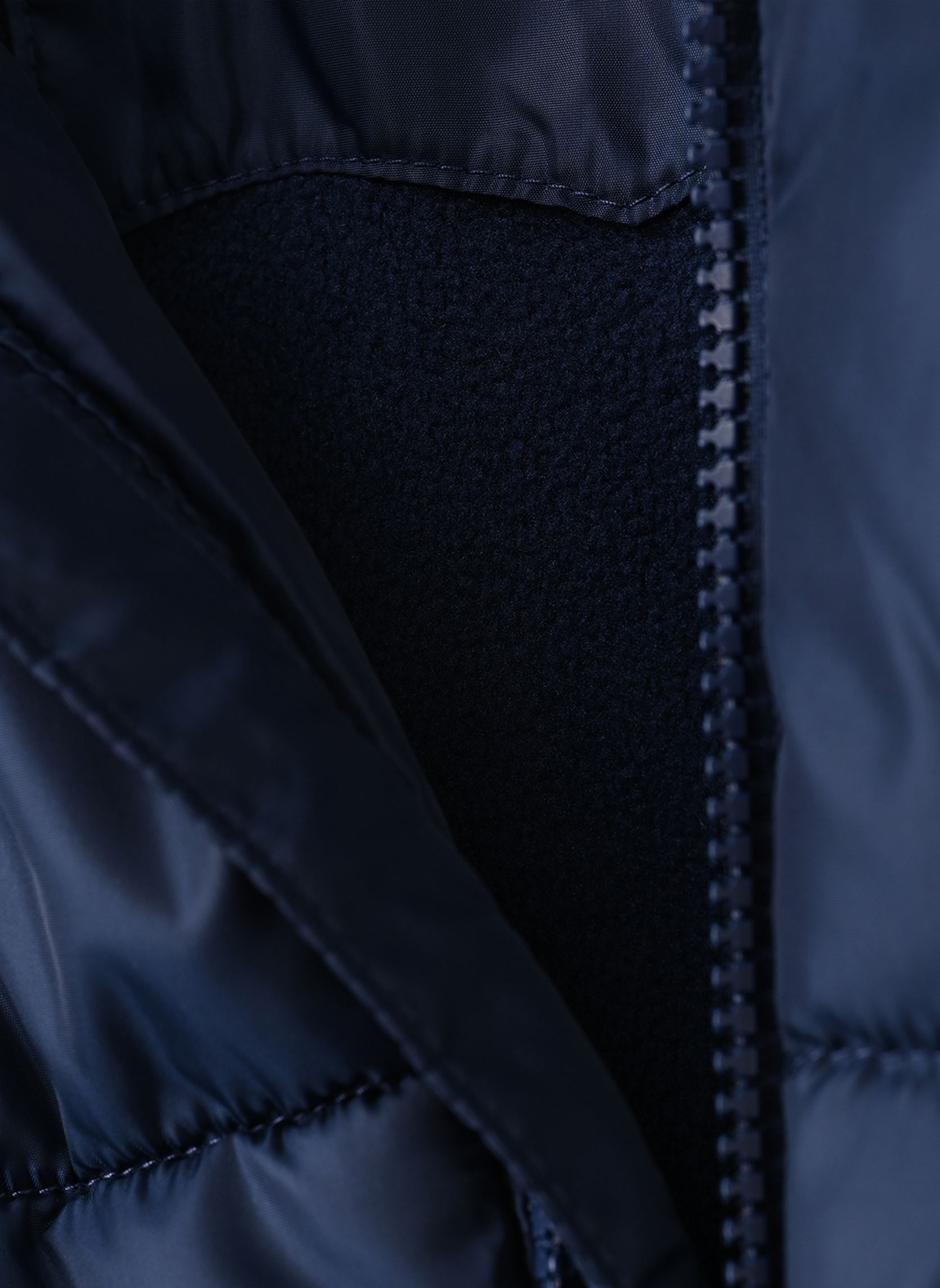 Gewatteerde jassen LVB HEAVY WEIGHT PUFFER jongens blauw Levi's Kids Gewatteerde jassen LVB HEAVY WEIGHT PUFFER jongens blauw NAVAL ACADEMY