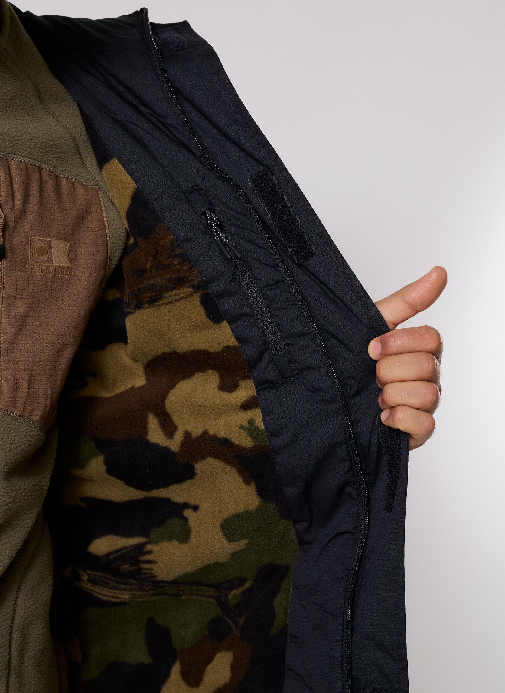 Blousons Torent Tech Jacket homme marine Salty Crew Blousons Torent Tech Jacket homme marine BLACK