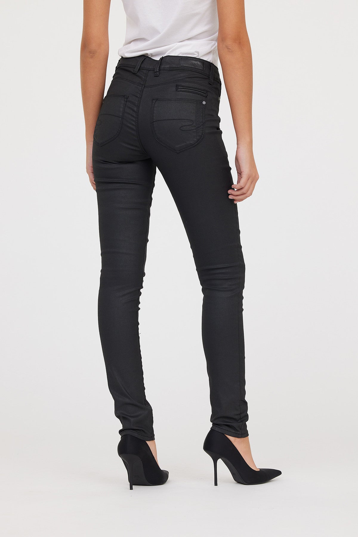 Pantalon de costume droit coupe ajustée - Patrol Equipement Pantalon de costume droit coupe ajustée - Patrol Equipement