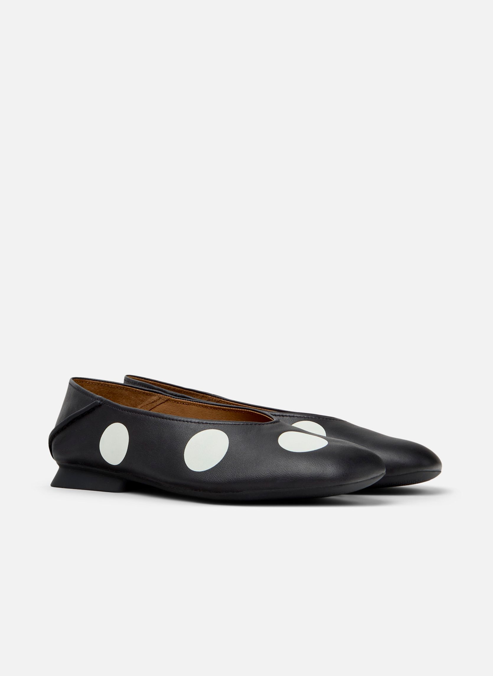Ballerines classiques K201253-049 femme noir Camper Ballerines classiques K201253-049 femme noir Noir verni