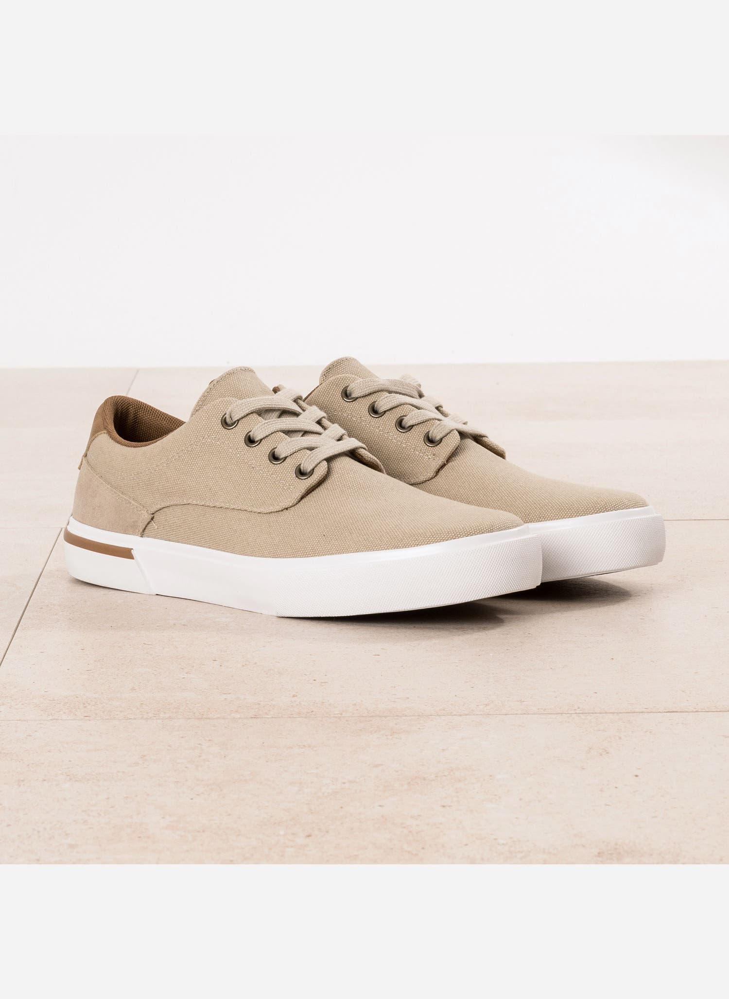 Baskets basses PLACIDO homme beige Eram Baskets basses PLACIDO homme beige Beige
