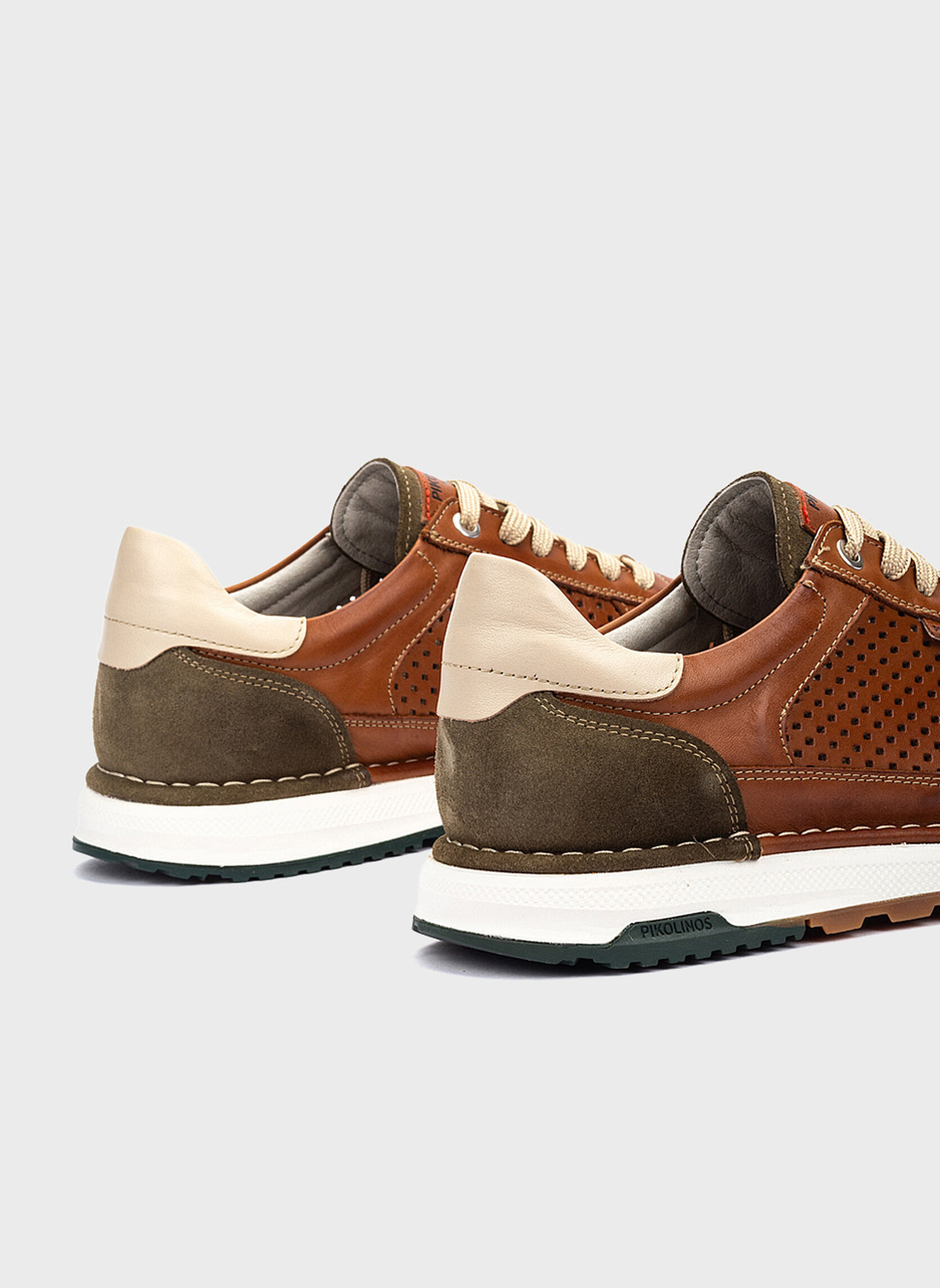 Baskets basses TEIDE homme marron Pikolinos Baskets basses TEIDE homme marron Cognac