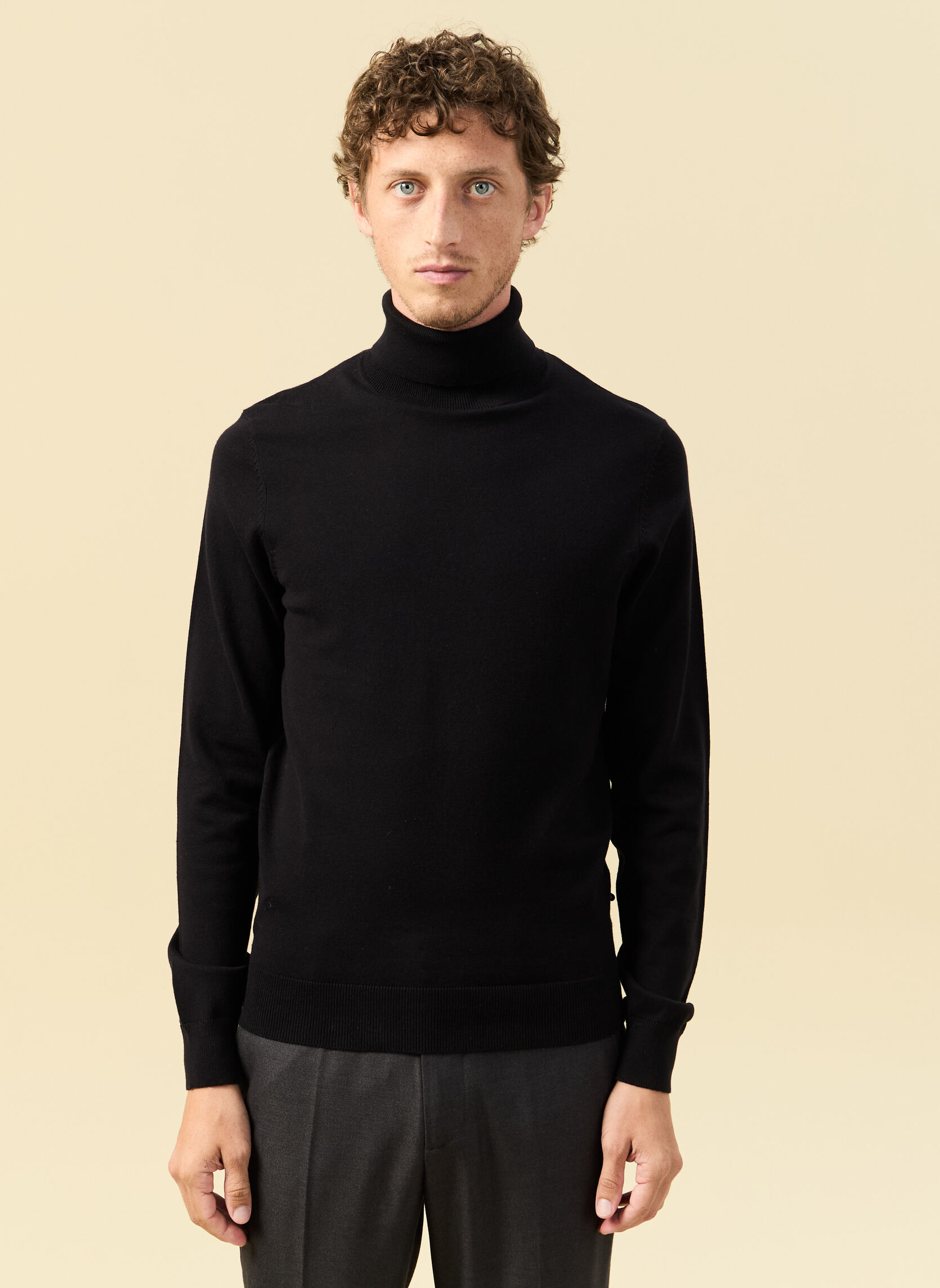 Pulls ESROUROUL3H homme noir Bonobo Pulls ESROUROUL3H homme noir Noir