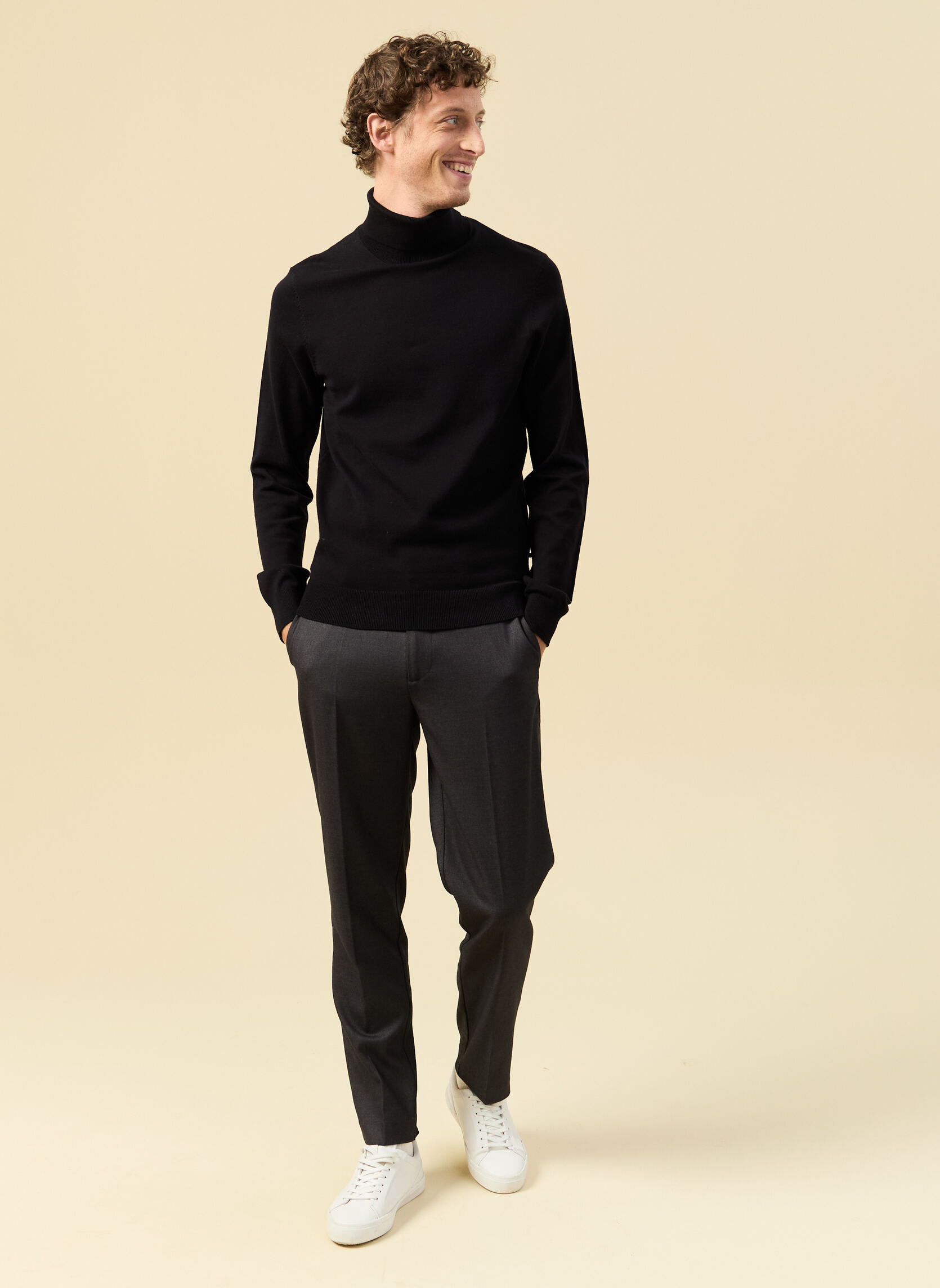 Pulls ESROUROUL3H homme noir Bonobo Pulls ESROUROUL3H homme noir Noir