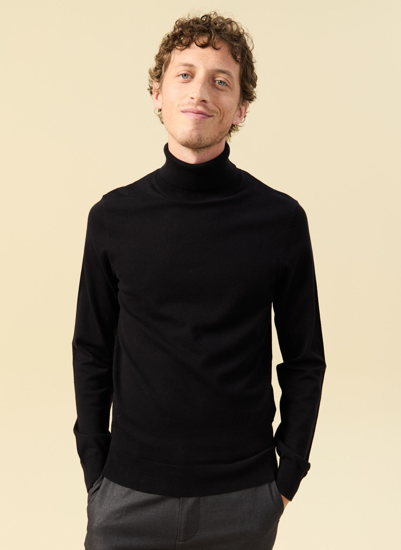 Pulls ESROUROUL3H homme noir Bonobo Pulls ESROUROUL3H homme noir Noir