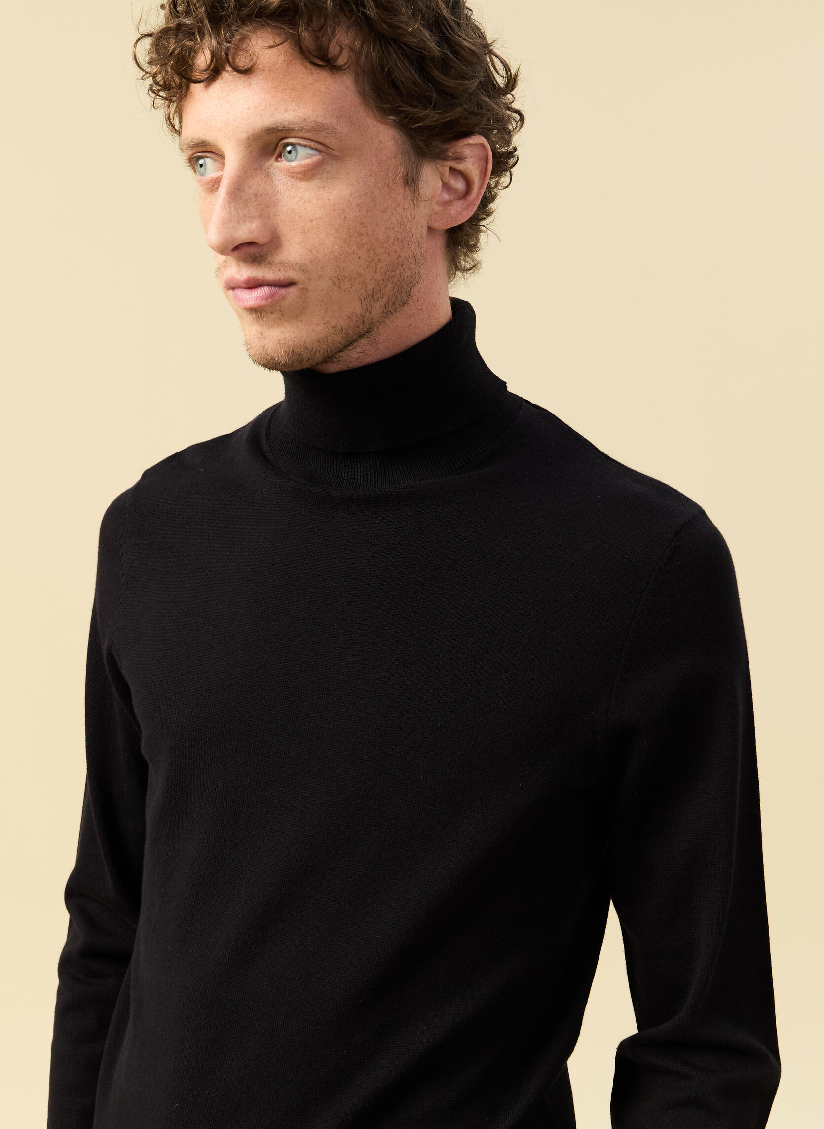 Pulls ESROUROUL3H homme noir Bonobo Pulls ESROUROUL3H homme noir Noir