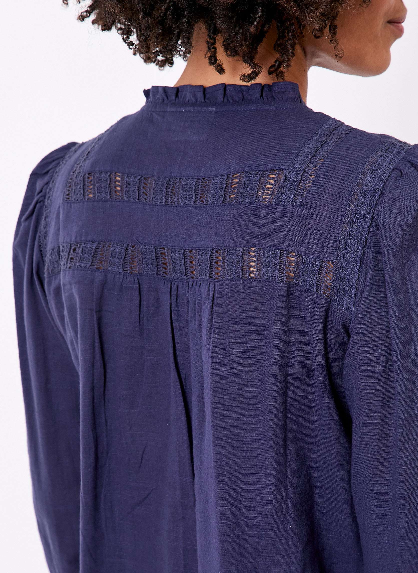 Chemises Chemise unie macramé coton bio ADIL femme bleu La Fiancée Chemises Chemise unie macramé coton bio ADIL femme bleu Bleu marine