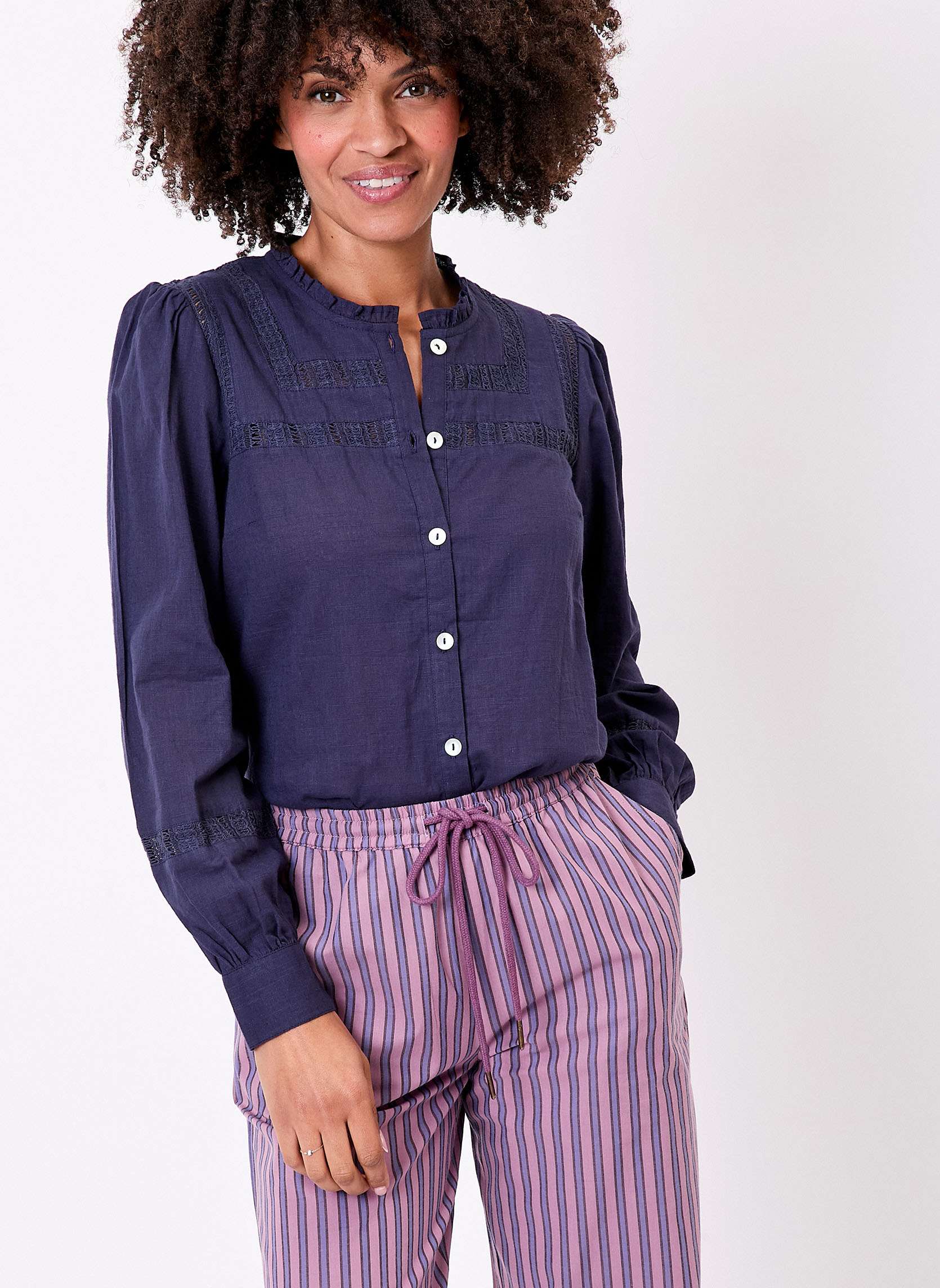 Chemises Chemise unie macramé coton bio ADIL femme bleu La Fiancée Chemises Chemise unie macramé coton bio ADIL femme bleu Bleu marine