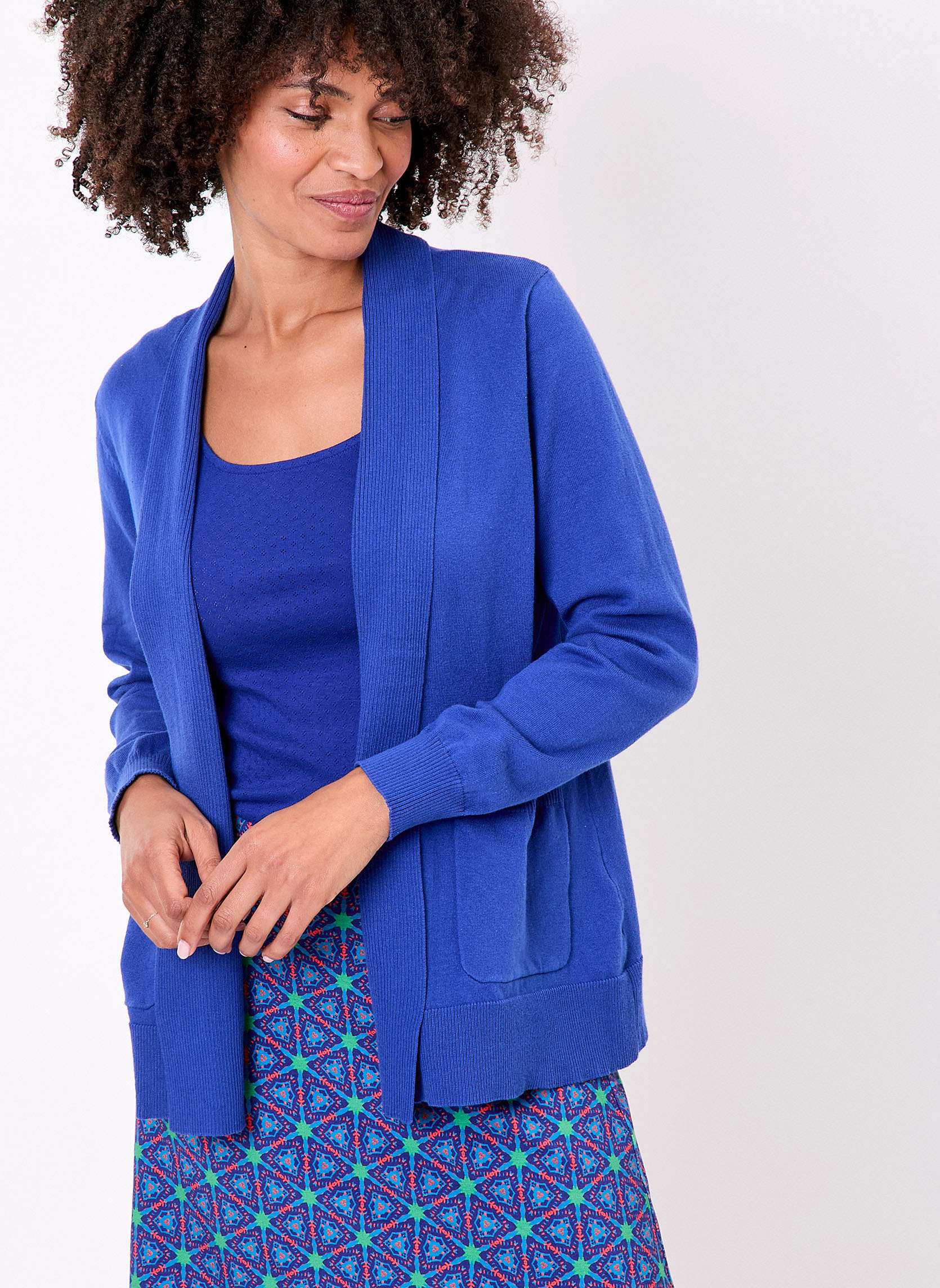 Gilets Gilet long col châle uni TITO femme bleu La Fiancée Gilets Gilet long col châle uni TITO femme bleu Bleu roi