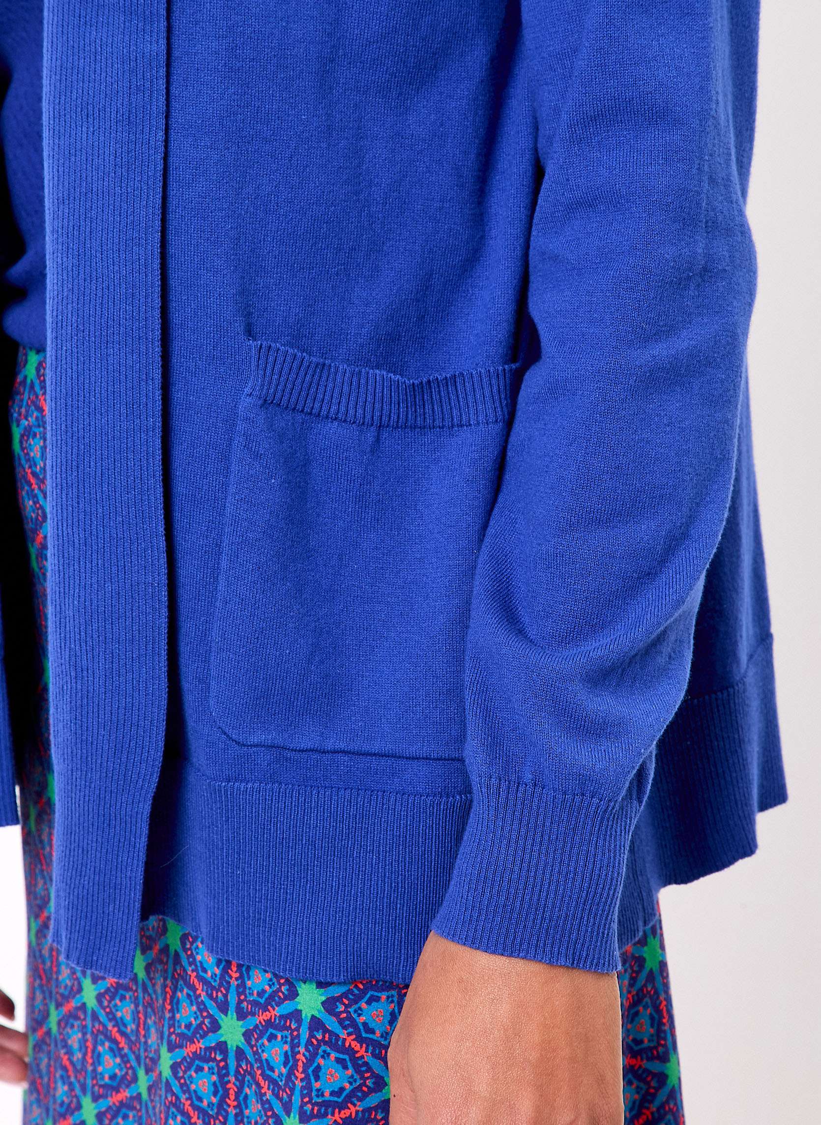 Gilets Gilet long col châle uni TITO femme bleu La Fiancée Gilets Gilet long col châle uni TITO femme bleu Bleu roi