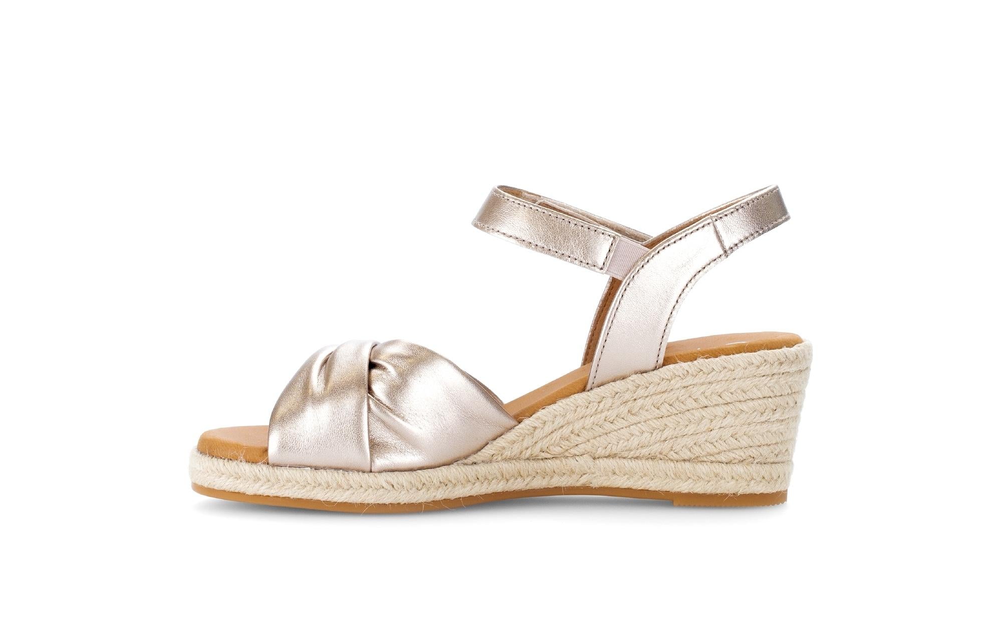 Sandales 82.712 femme or et bronze Gabor Sandales 82.712 femme or et bronze Or