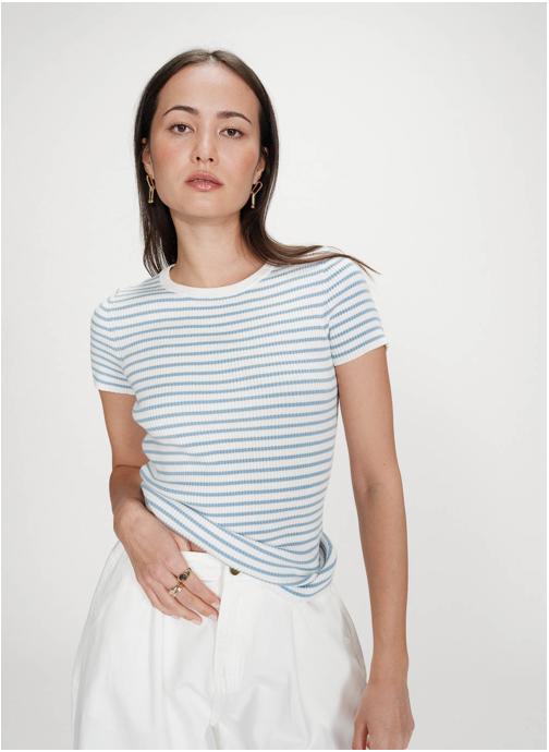 Grace & Mila Tee-shirts Pull en fine maille ajusté manches courtes bleuet Vendredi femme bleu