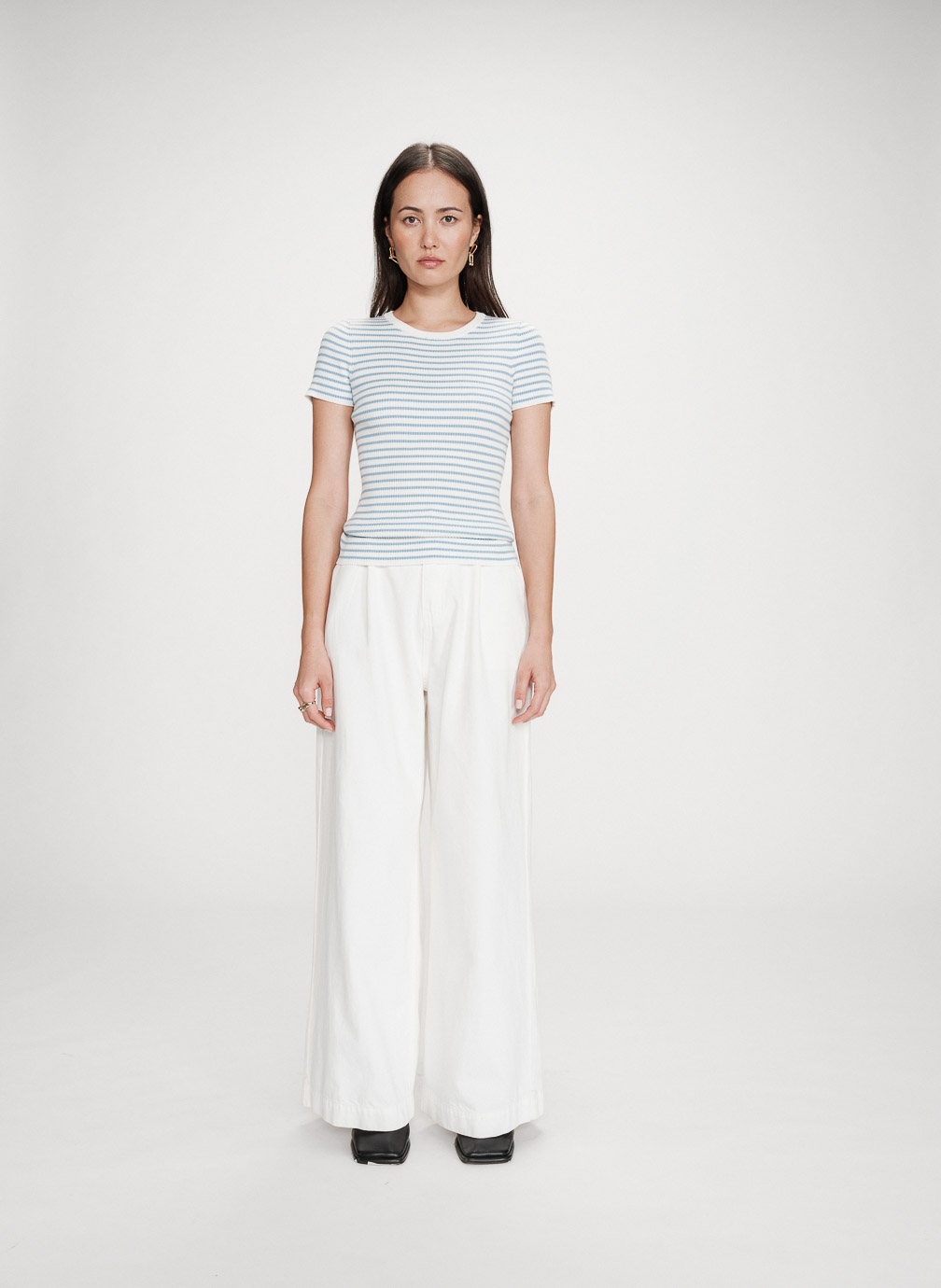 Tee-shirts Pull en fine maille ajusté manches courtes bleuet Vendredi femme bleu Grace & Mila Tee-shirts Pull en fine maille ajusté manches courtes bleuet Vendredi femme bleu Bleu clair