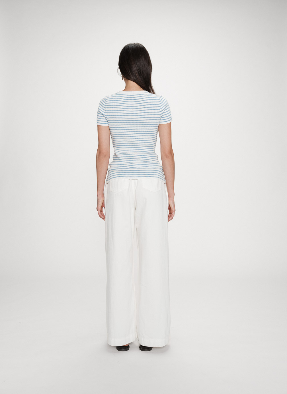 Tee-shirts Pull en fine maille ajusté manches courtes bleuet Vendredi femme bleu Grace & Mila Tee-shirts Pull en fine maille ajusté manches courtes bleuet Vendredi femme bleu Bleu clair