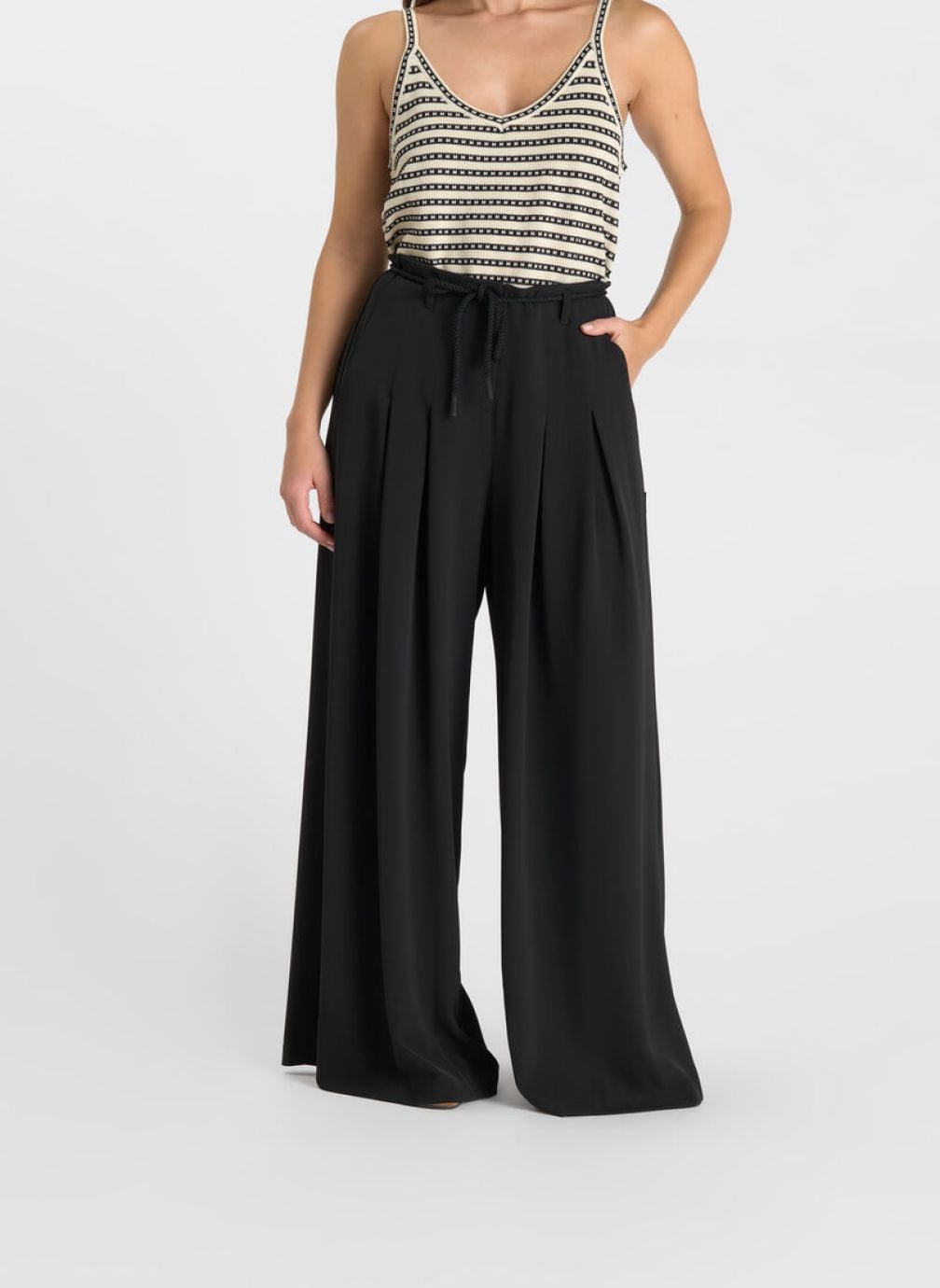 Pantalons droit Pantalon loose Black femme noir Le temps des cerises Pantalons droit Pantalon loose Black femme noir Noir