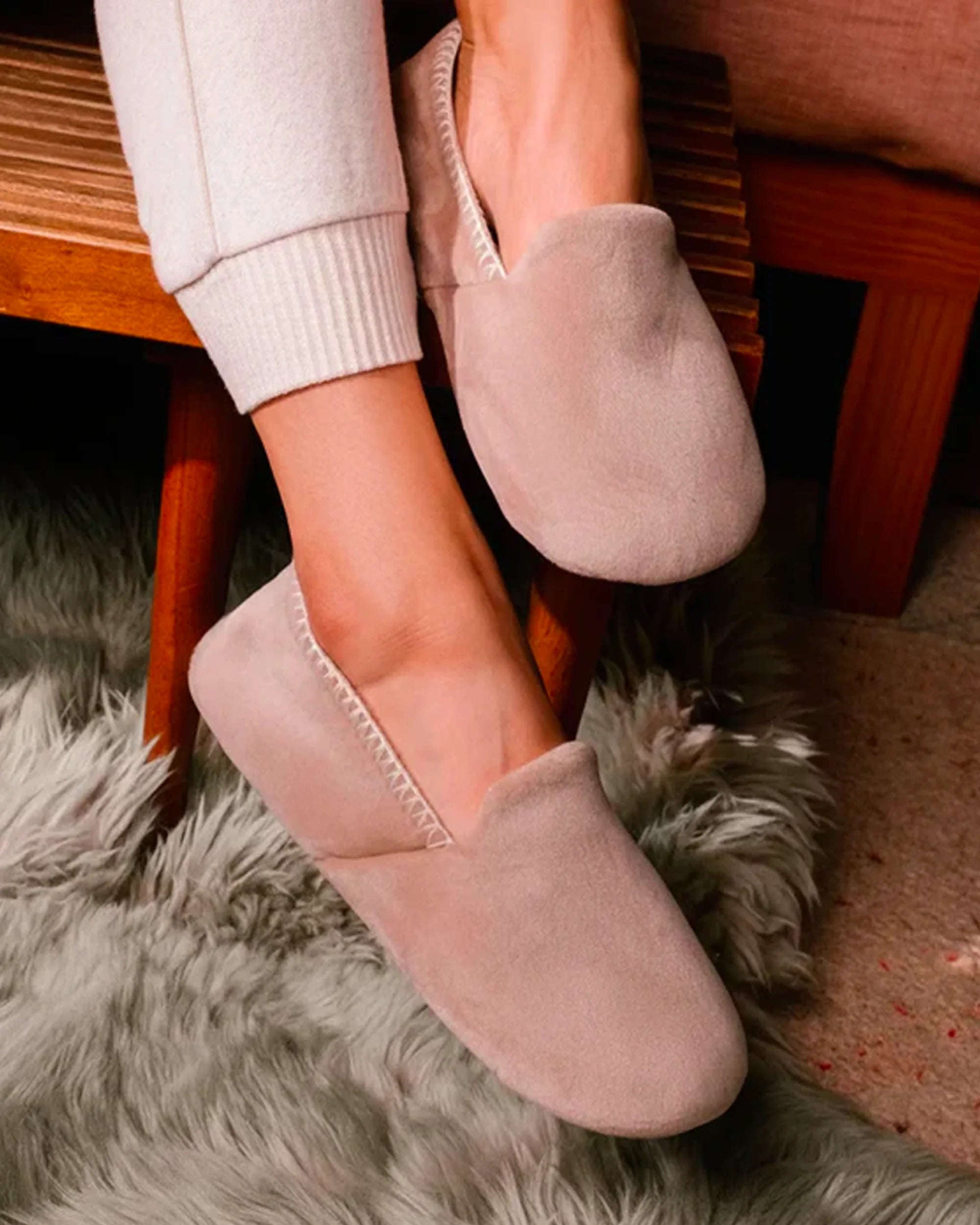 Chaussons Chaussons slippers Femme Beige femme beige Isotoner Chaussons Chaussons slippers Femme Beige femme beige Beige