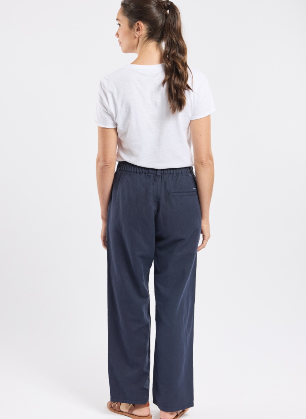 Pantalons droit Pantalon Leyan navy femme bleu Bermudes Pantalons droit Pantalon Leyan navy femme bleu Bleu foncé