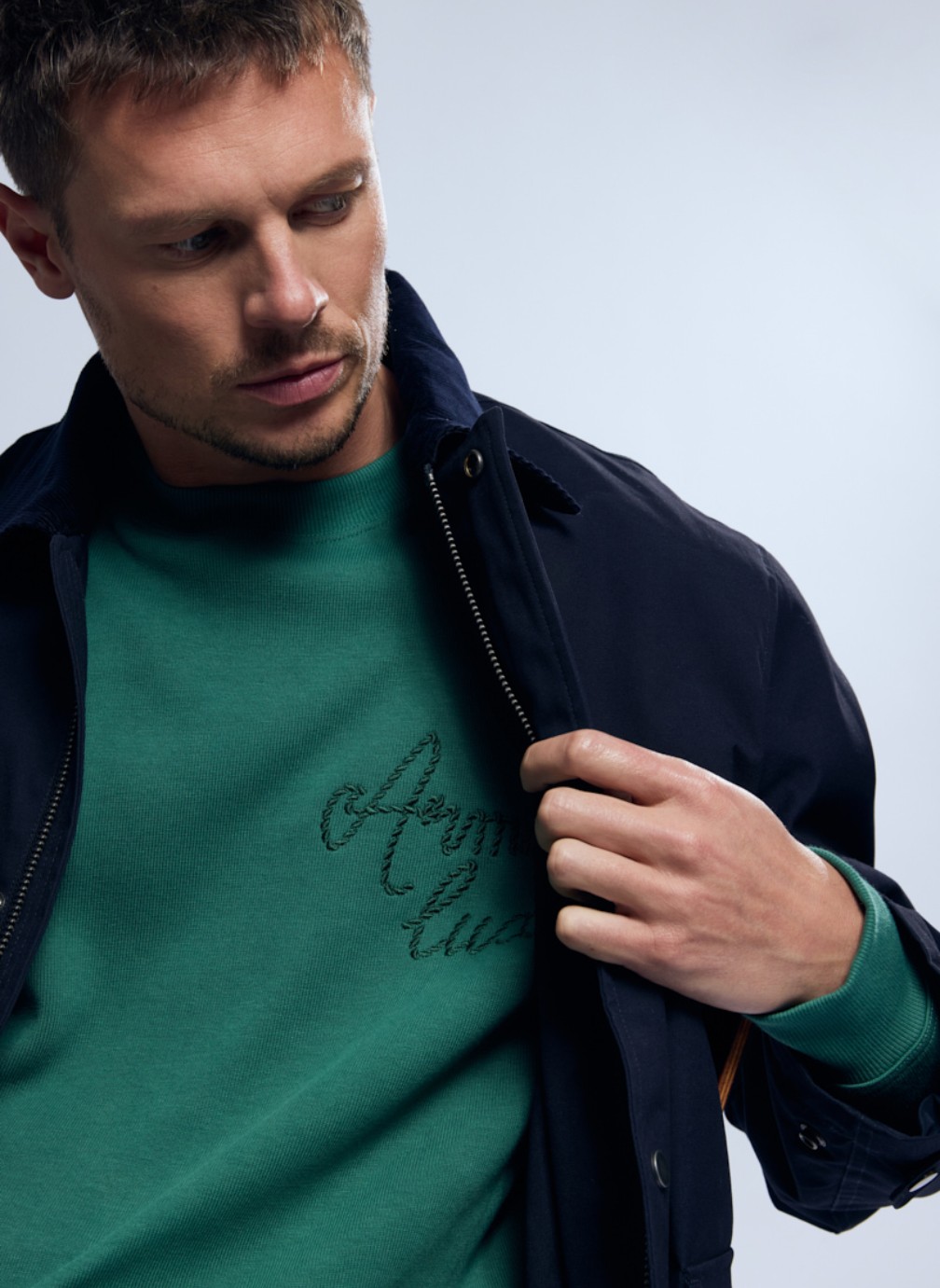 Sweats à capuche Sweat 74825 marine deep homme vert Armor Lux Sweats à capuche Sweat 74825 marine deep homme vert Vert foncé