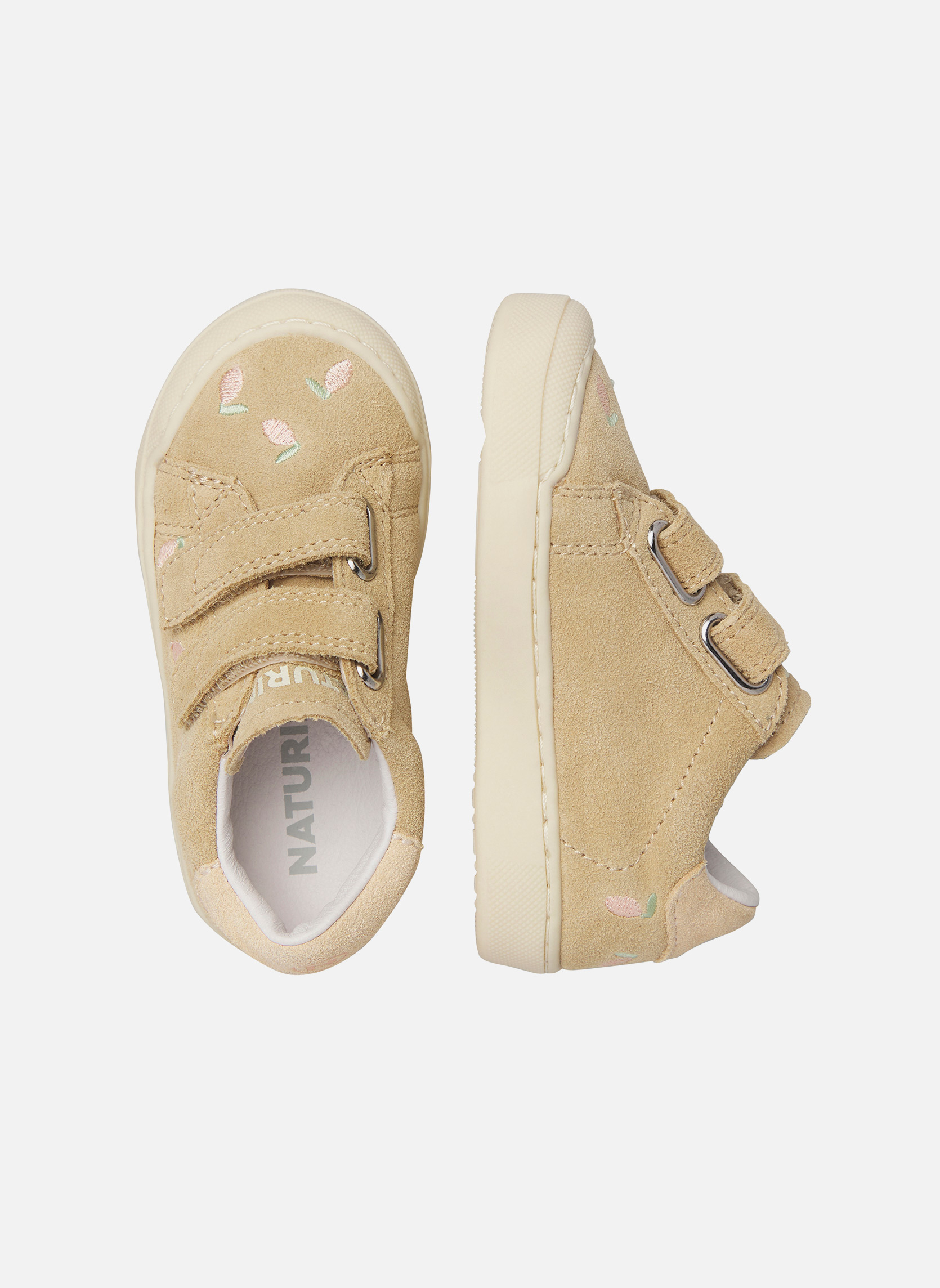 Baskets basses Sneakers EINDHOVEN 2 EMBR.VL. Sable- garçon beige Naturino Baskets basses Sneakers EINDHOVEN 2 EMBR.VL. Sable- garçon beige Beige