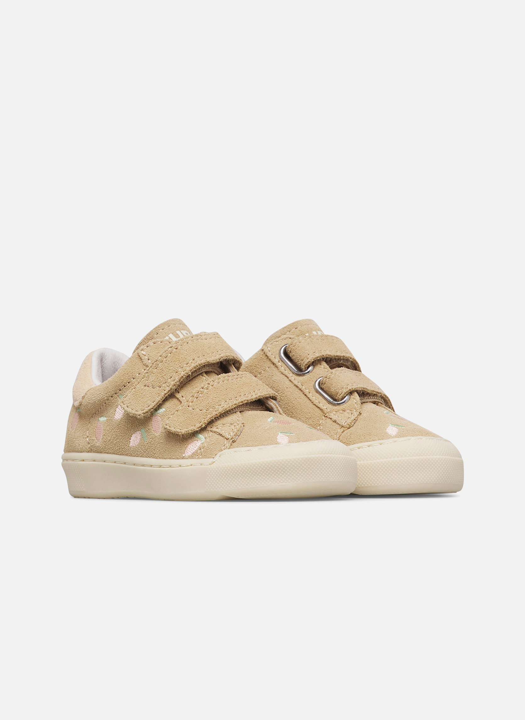 Baskets basses Sneakers EINDHOVEN 2 EMBR.VL. Sable- garçon beige Naturino Baskets basses Sneakers EINDHOVEN 2 EMBR.VL. Sable- garçon beige Beige
