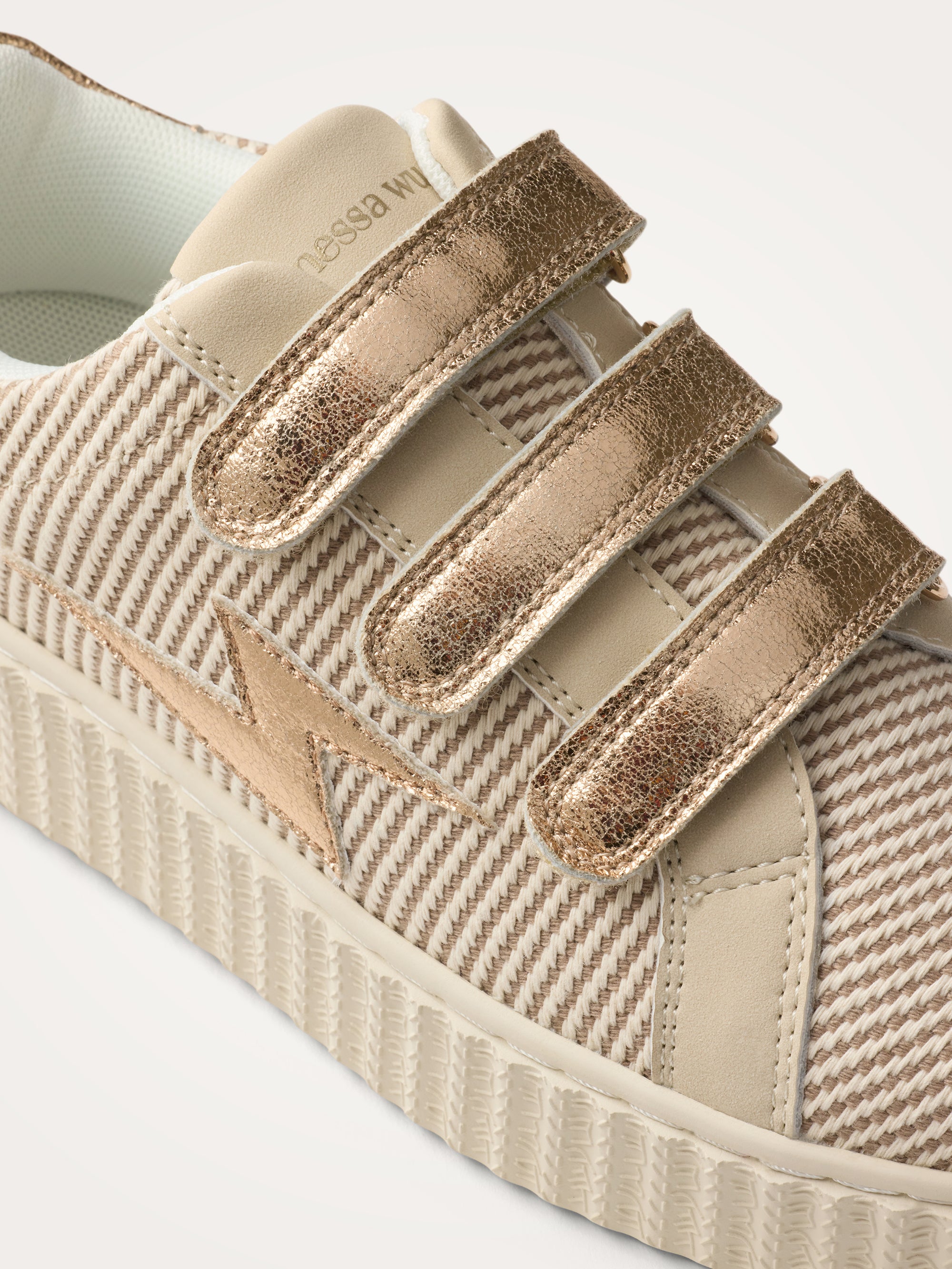 Baskets basses MAGGIE Originals femme rose Vanessa Wu Baskets basses MAGGIE Originals femme rose Rose