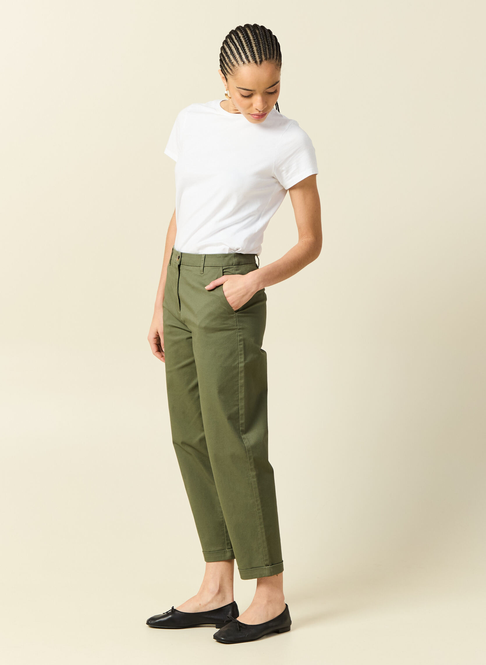 Pantalons droit TAILCHINOF femme vert Bonobo Pantalons droit TAILCHINOF femme vert Kaki